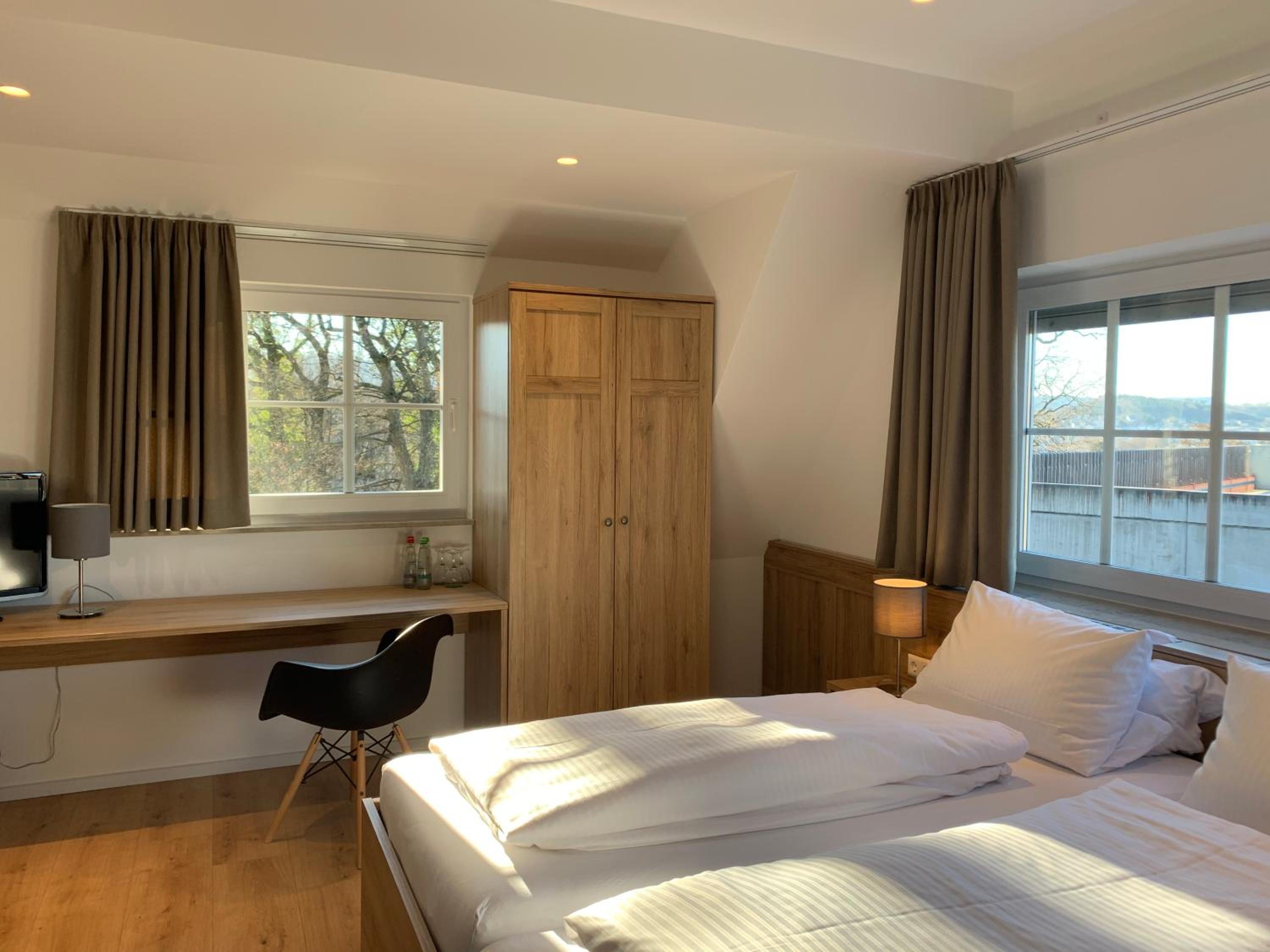 Family Double Room - Photo 1