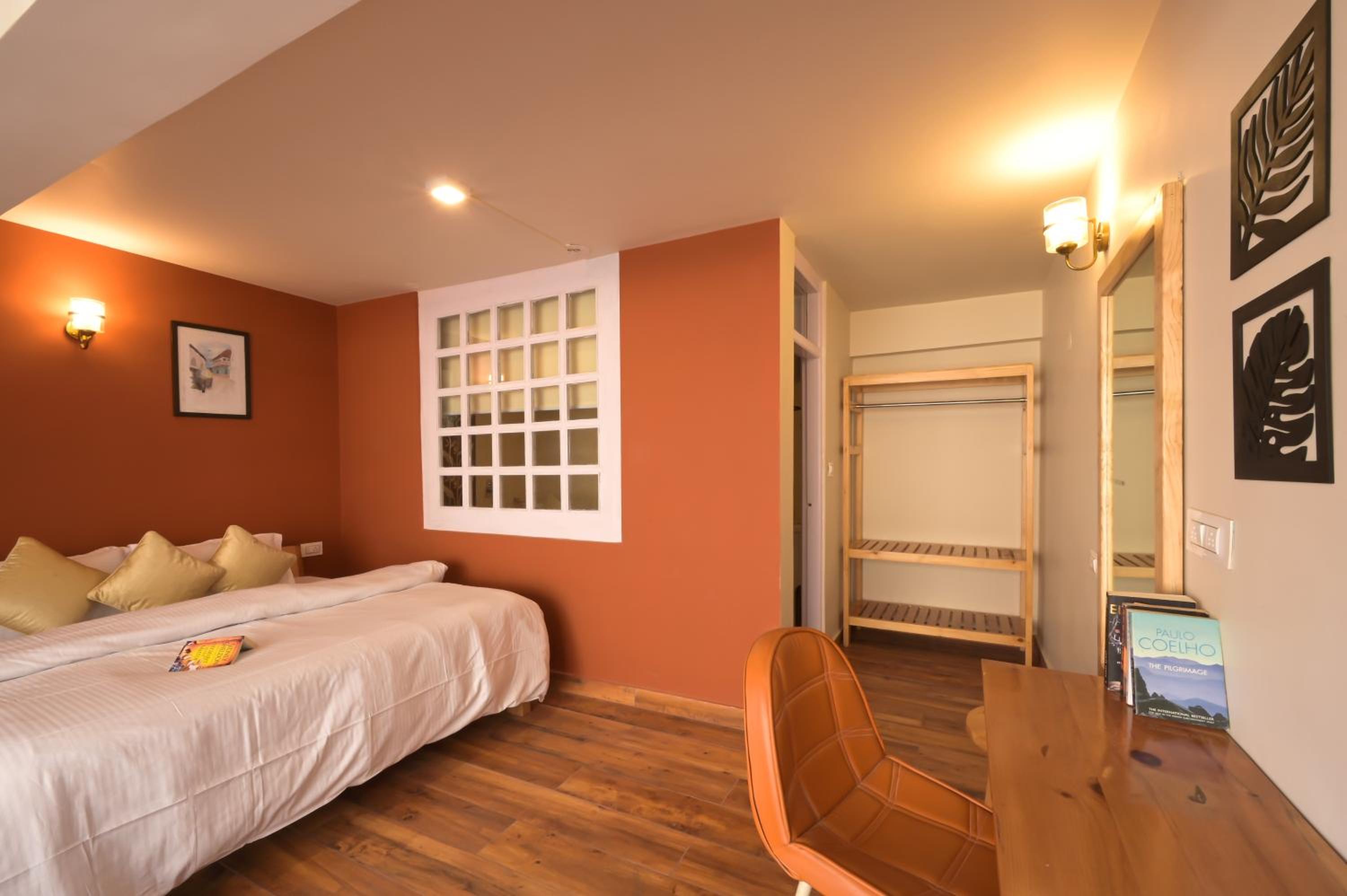 Standard Double Room - Photo 2