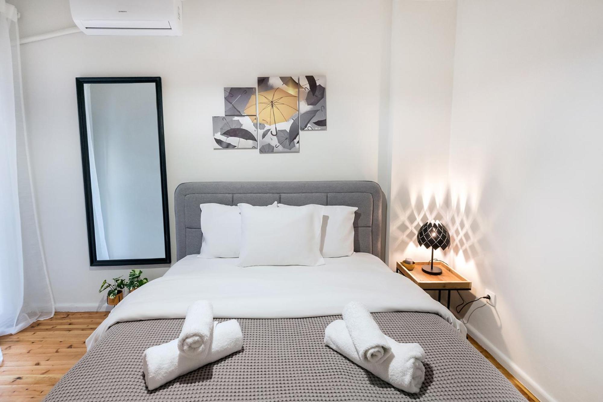 Three-Bedroom Apartment - Photo 12