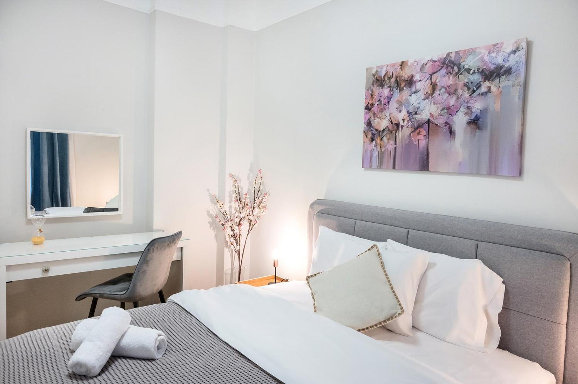 Three-Bedroom Apartment - Photo 32