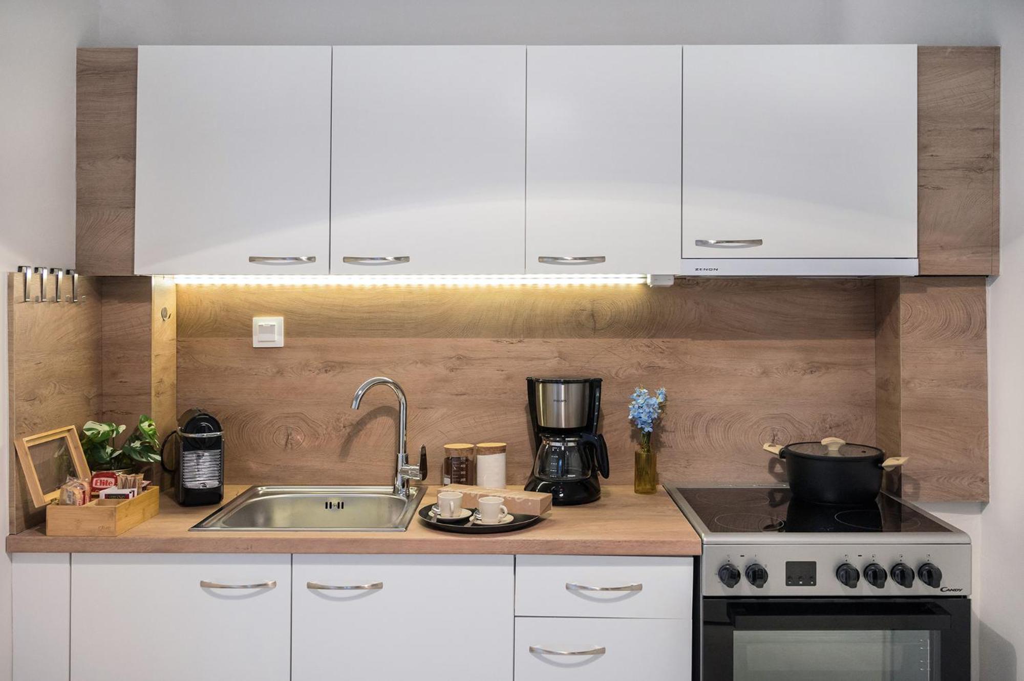 Three-Bedroom Apartment - Photo 25