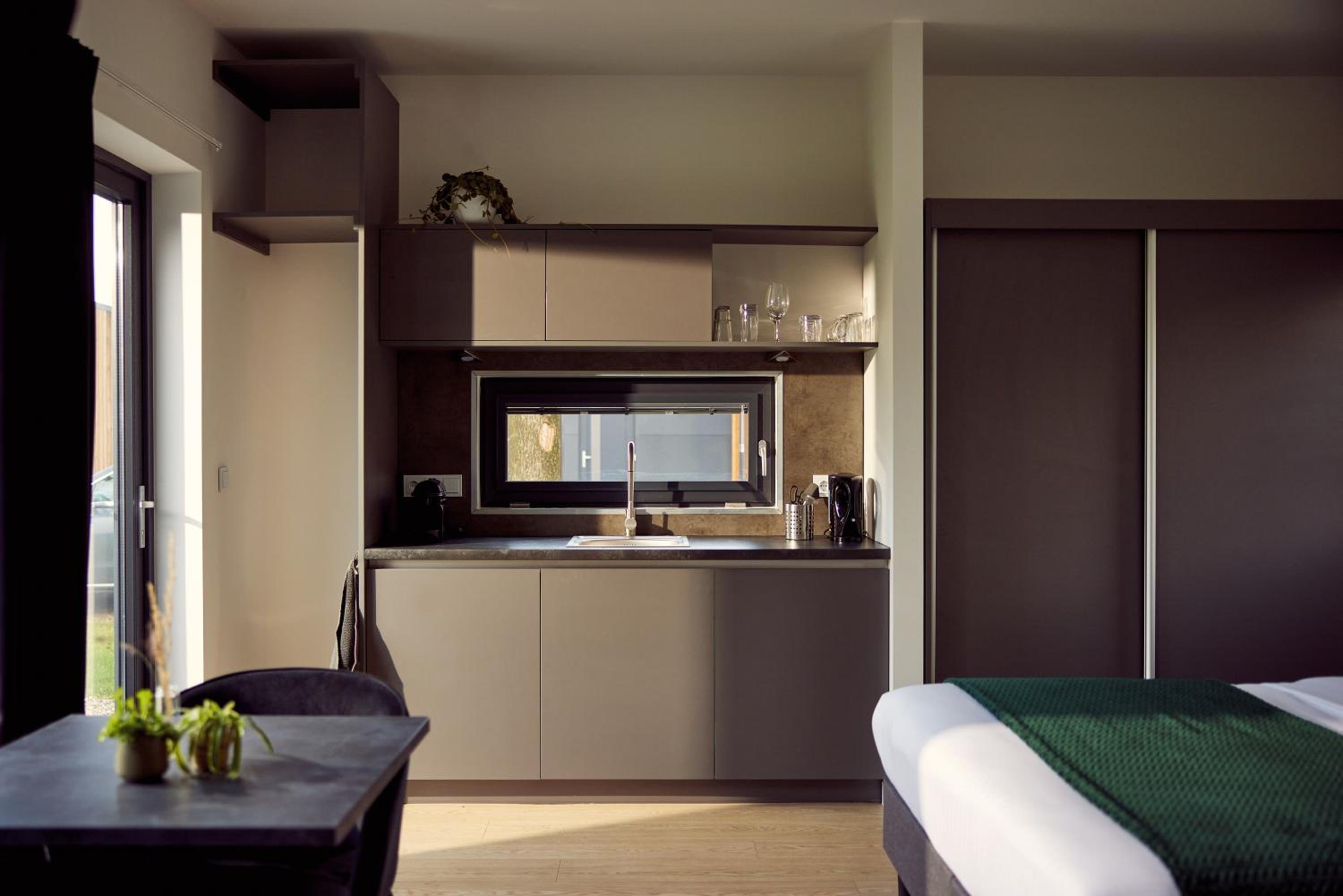 Twin Room - Photo 6