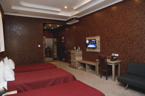 Classic Triple Room photo 2