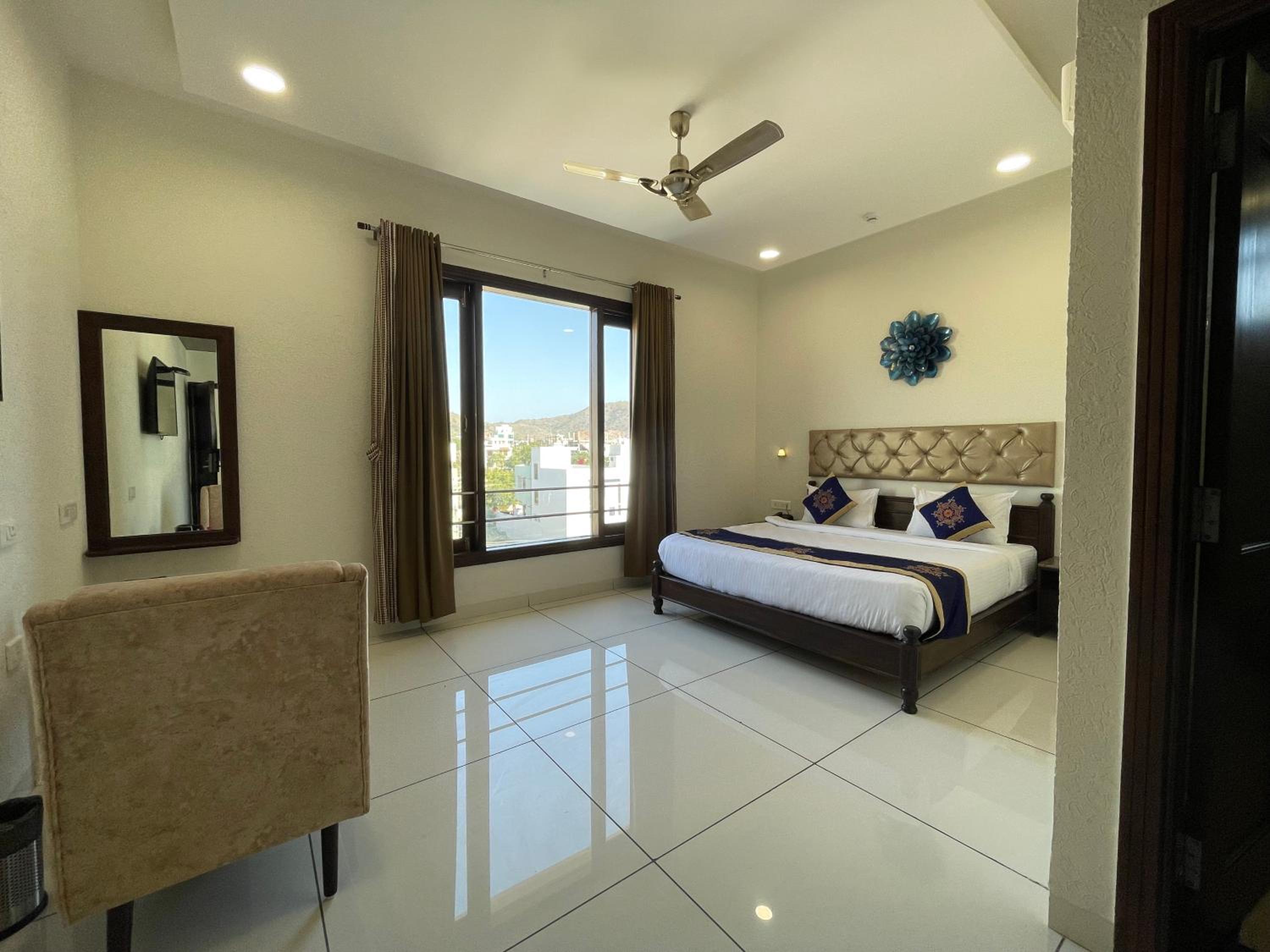 Double Room with Mountain View - Photo 4