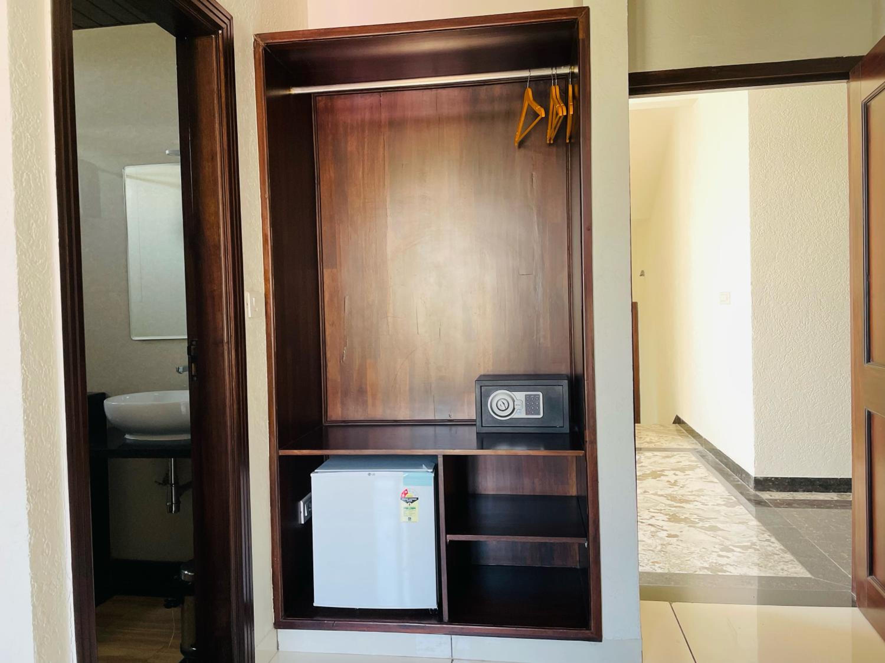 Double Room with Mountain View - Photo 8