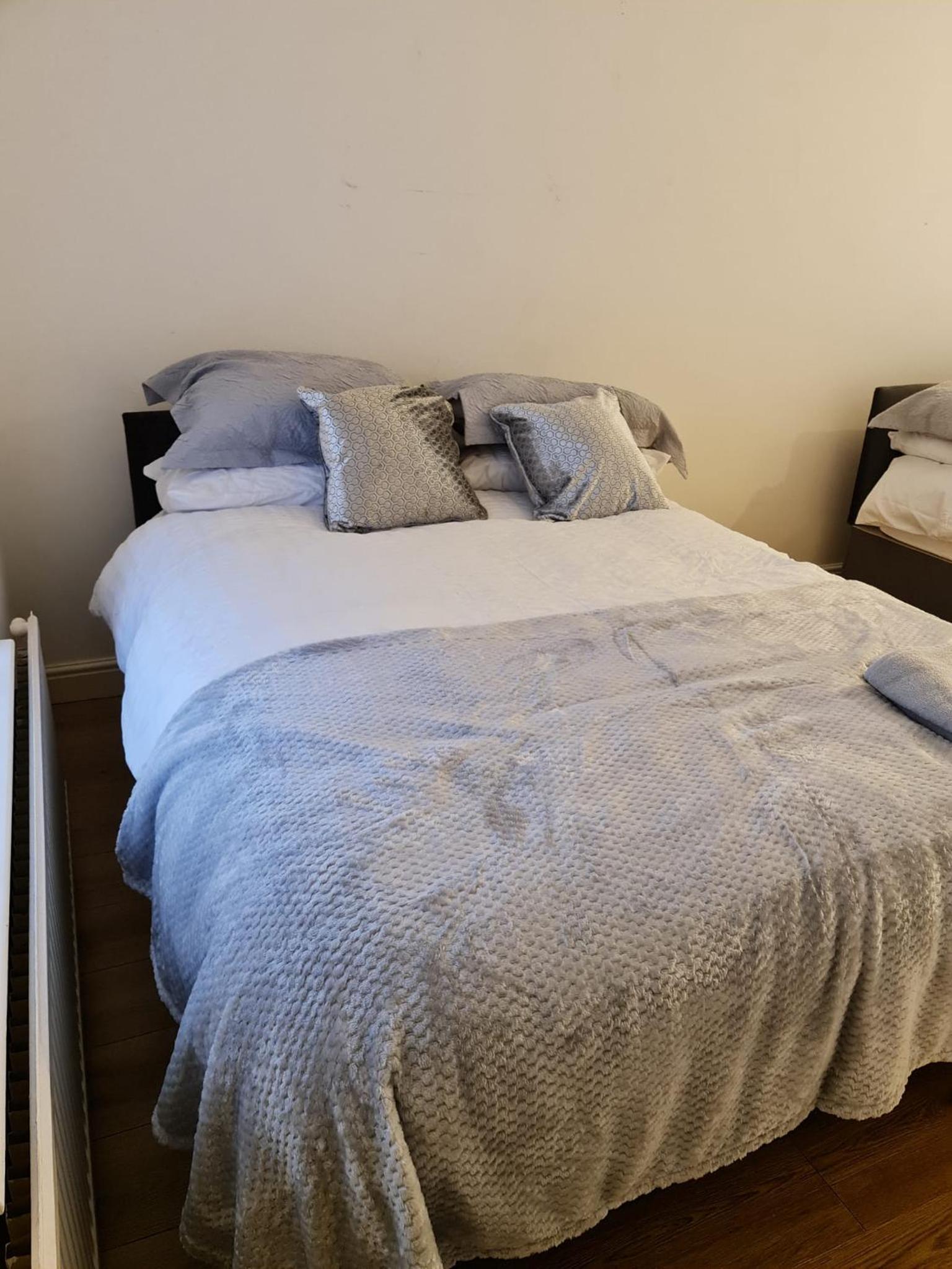 Two-Bedroom House photo 3