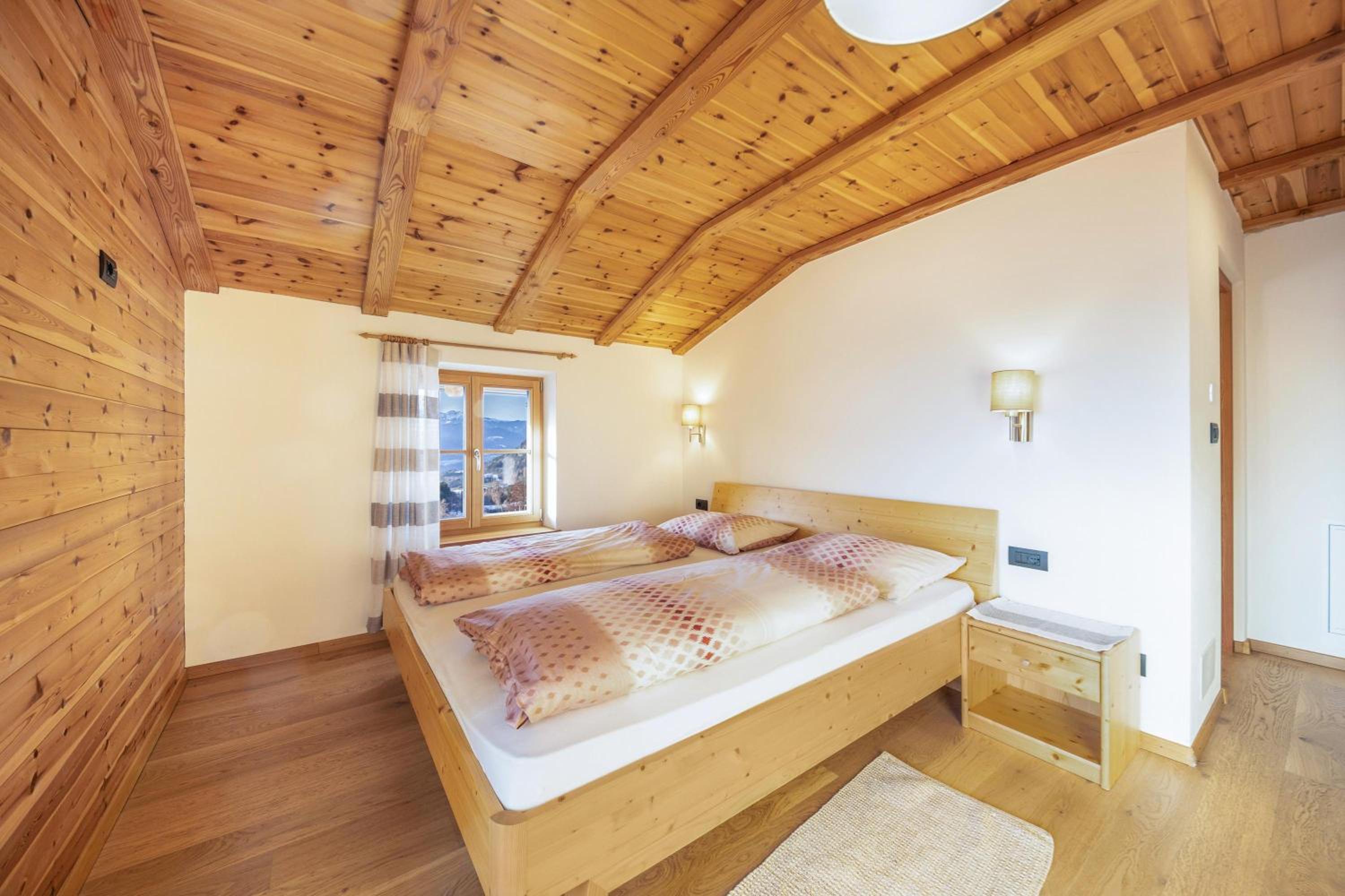 Two-Bedroom Deluxe Apartment with Garden View photo 1