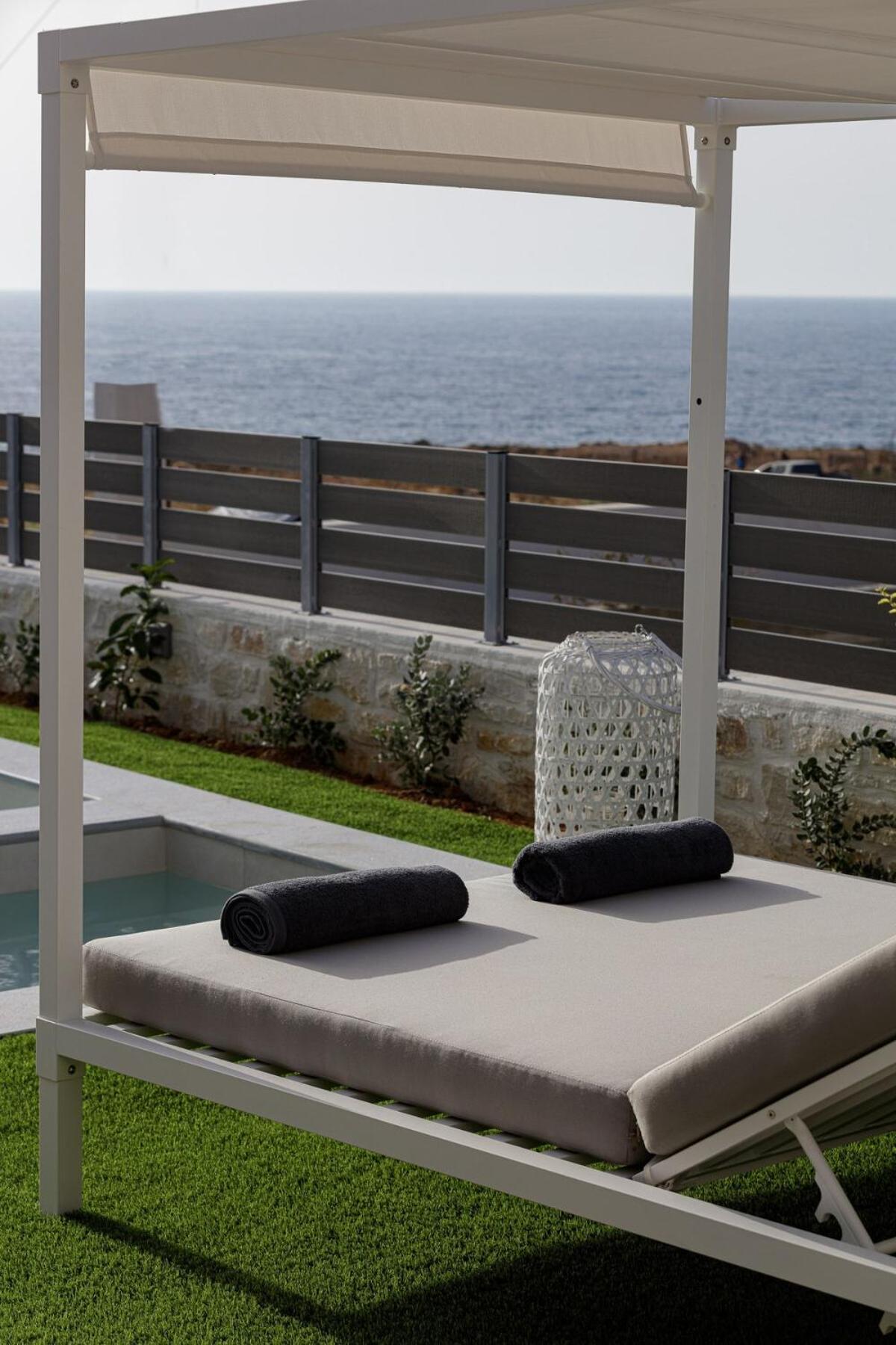 Villa photo 3