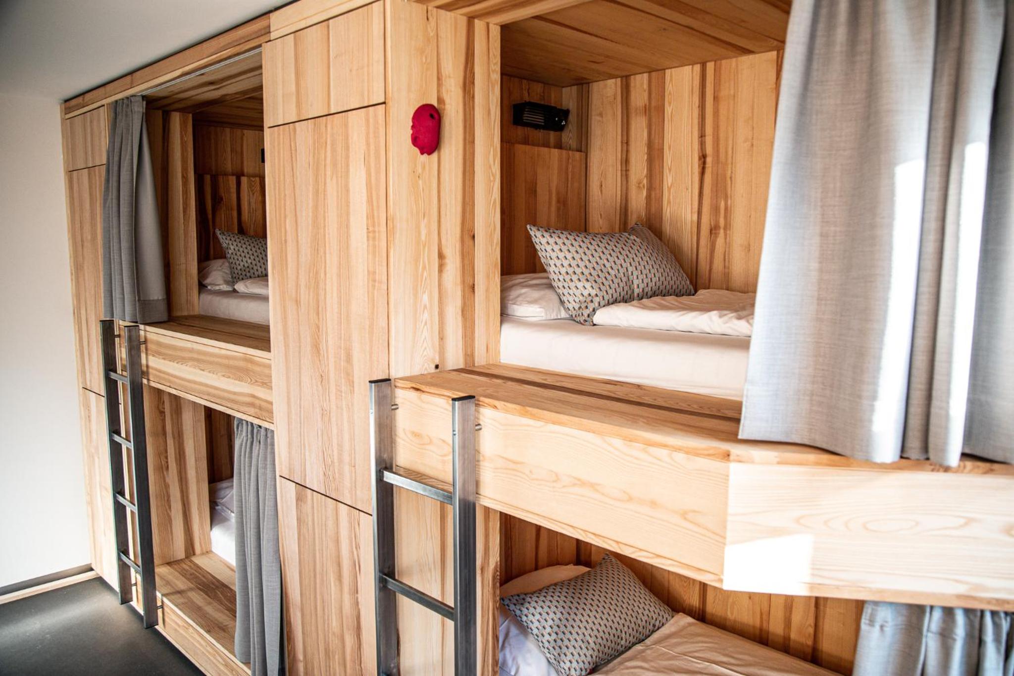 Bed in 4-Bed Dormitory Room photo 3