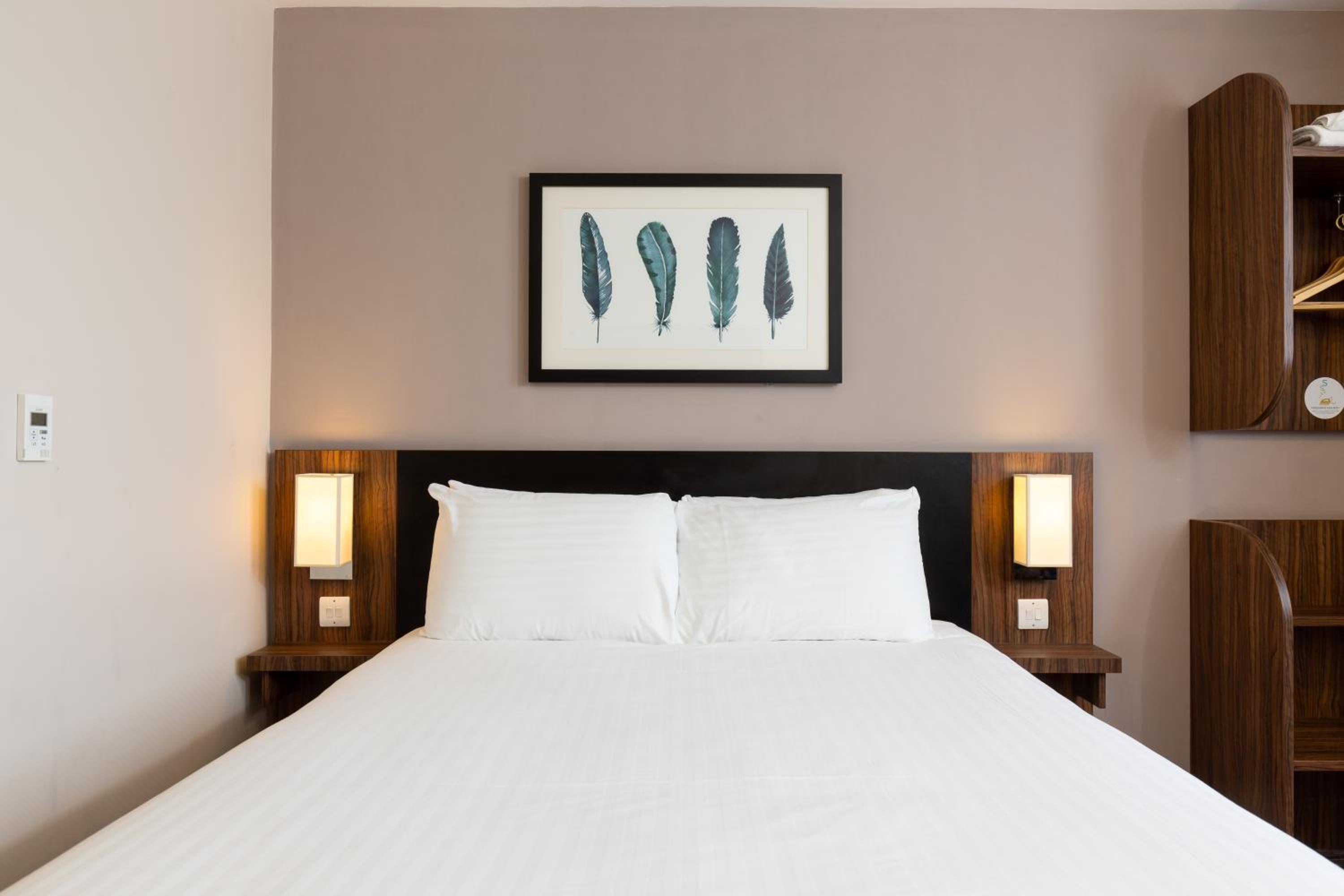 Double Room - Photo 6