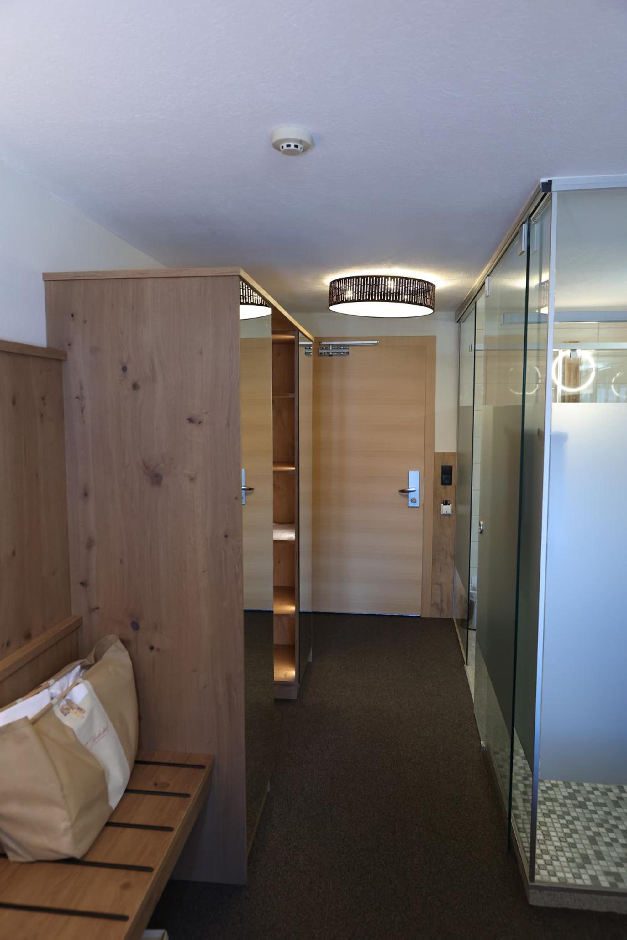 Single Room photo 3