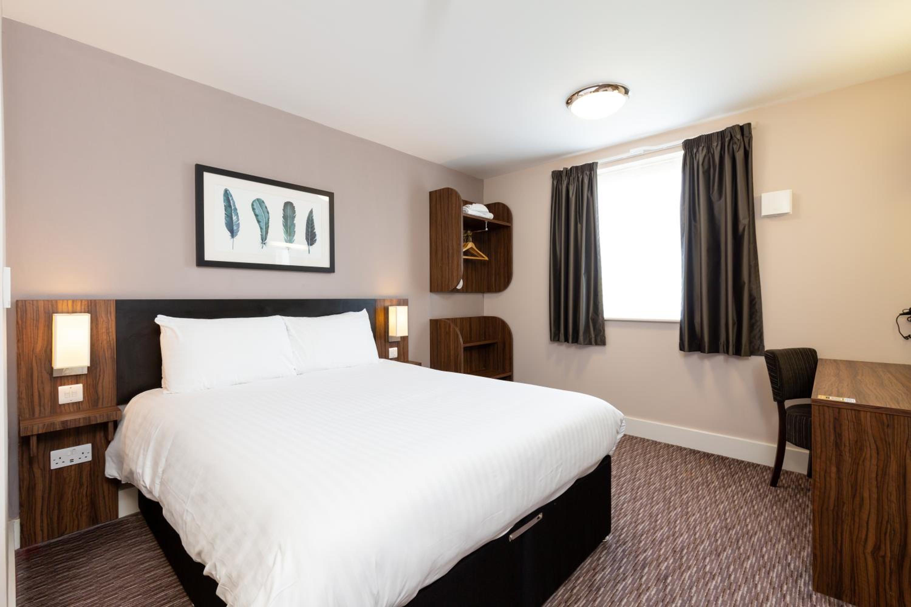 Double or Twin Room - Photo 5