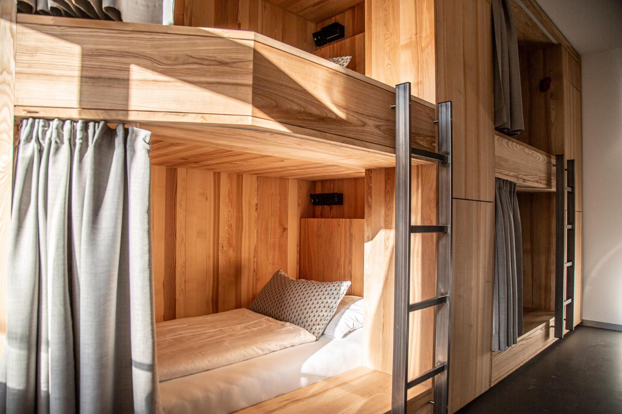 Bed in 6-Bed Dormitory Room photo 1