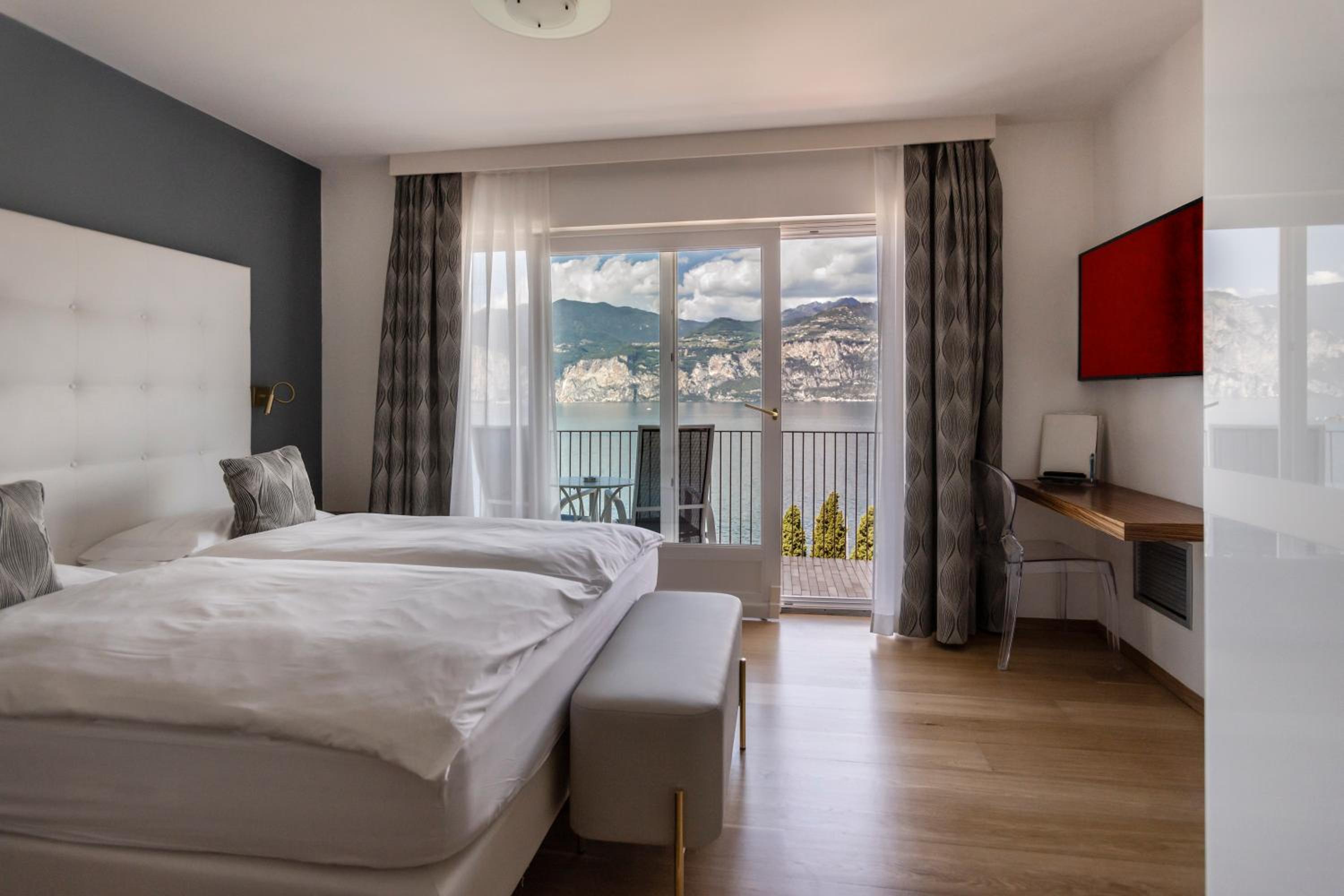Junior Suite with Balcony