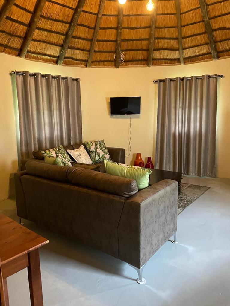 Deluxe King Suite photo 2