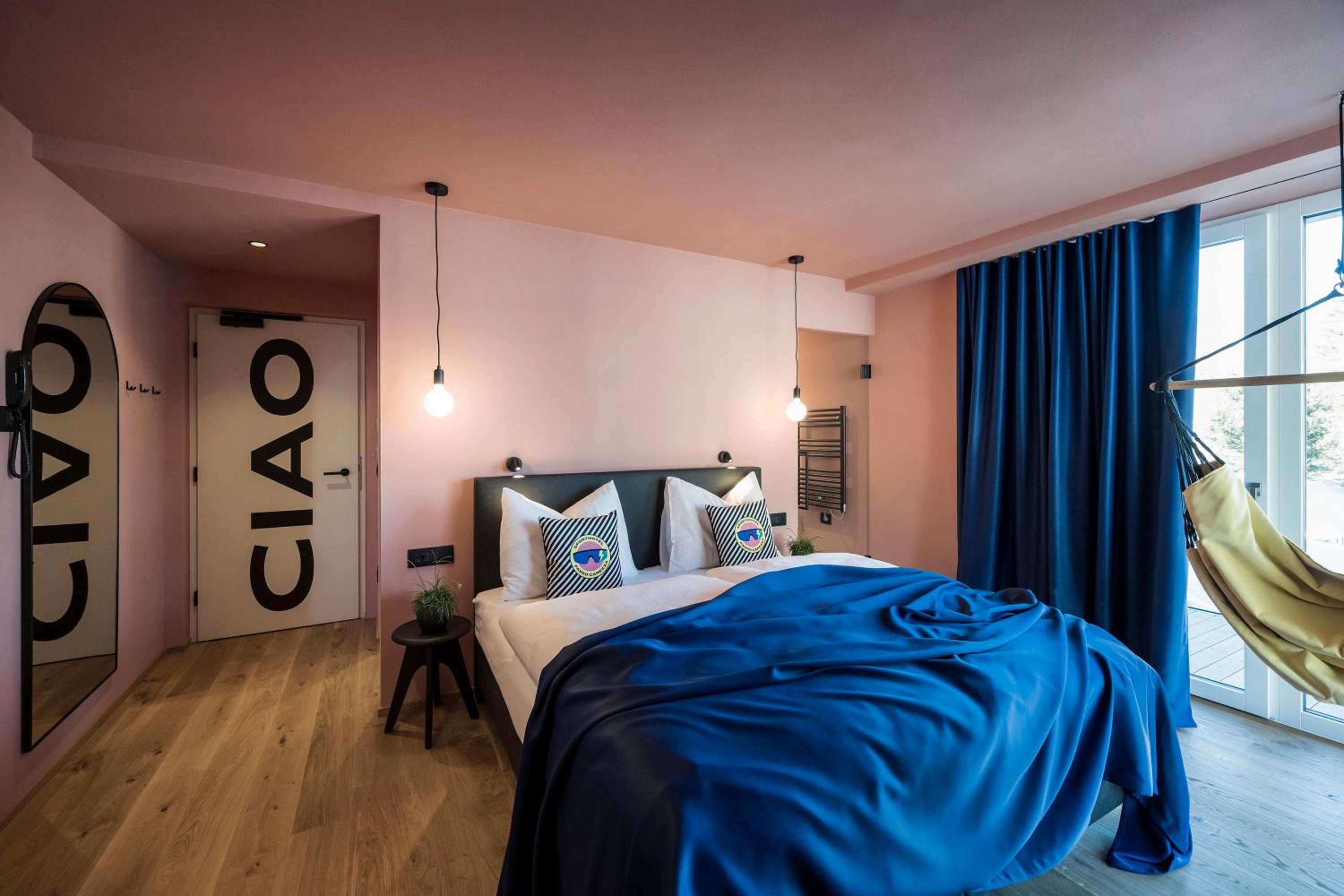 Deluxe Double Room with Balcony - Photo 1
