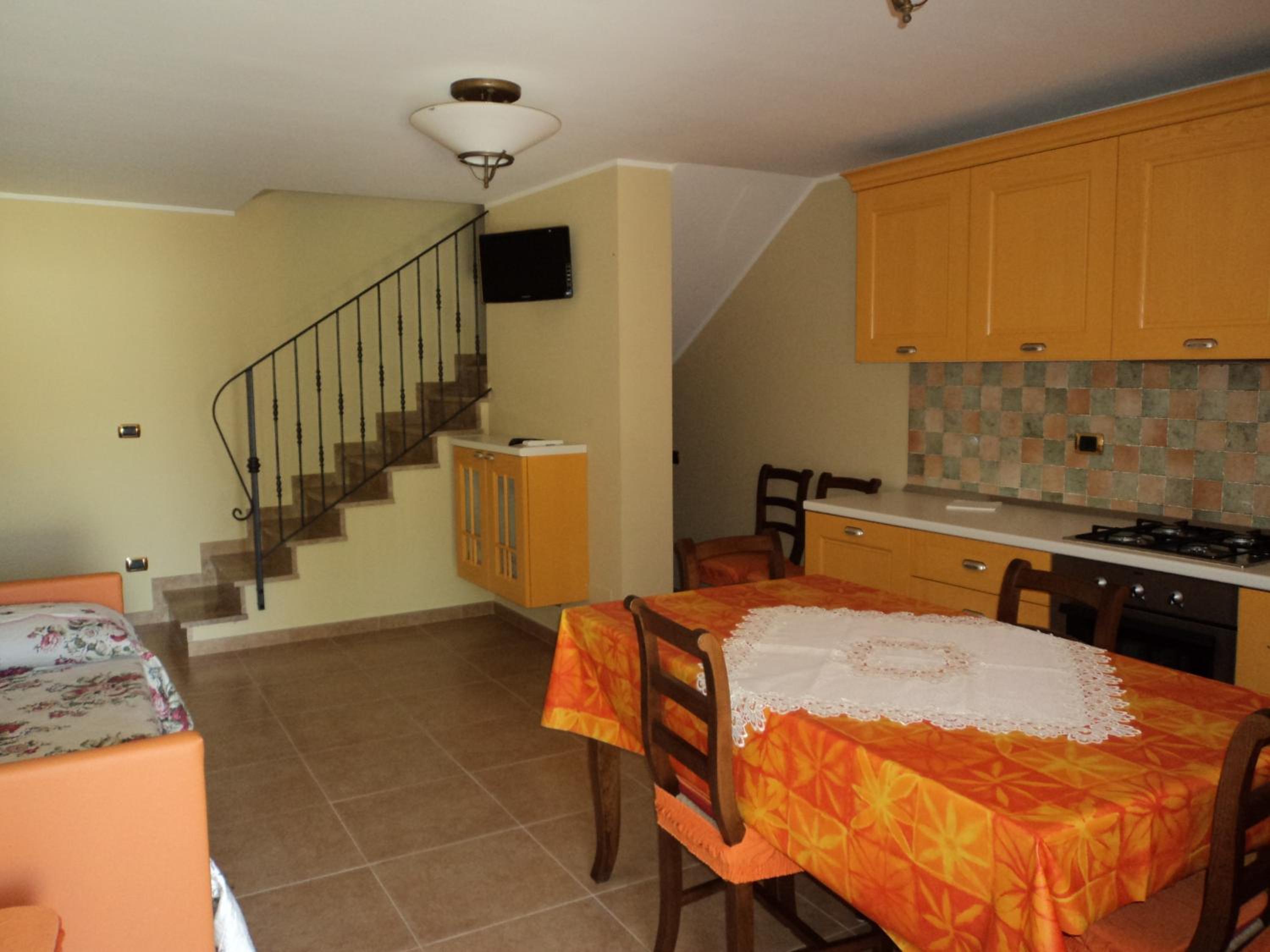 Maisonette photo 2