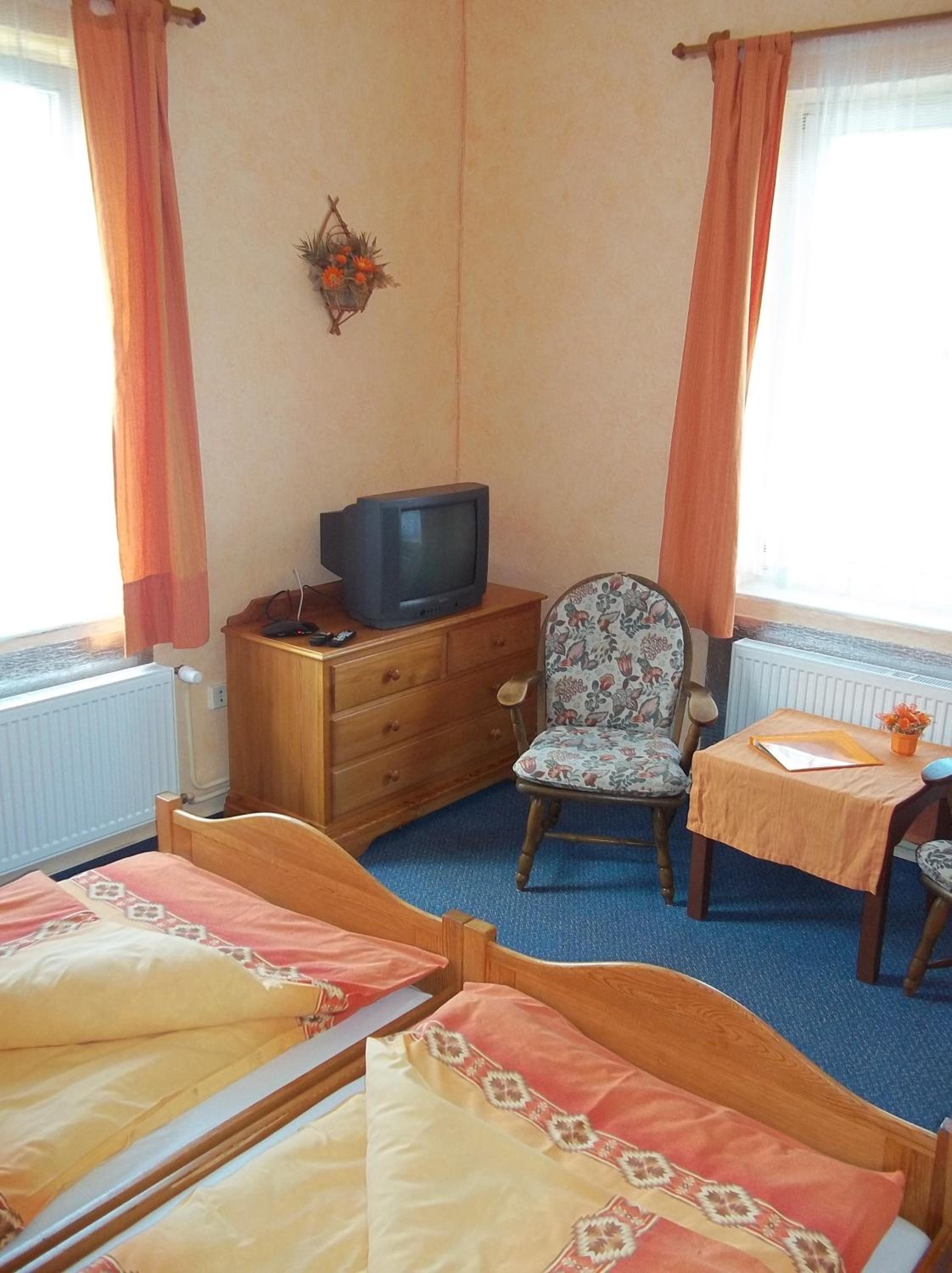 Double or Twin Room with Extra Bed photo 3