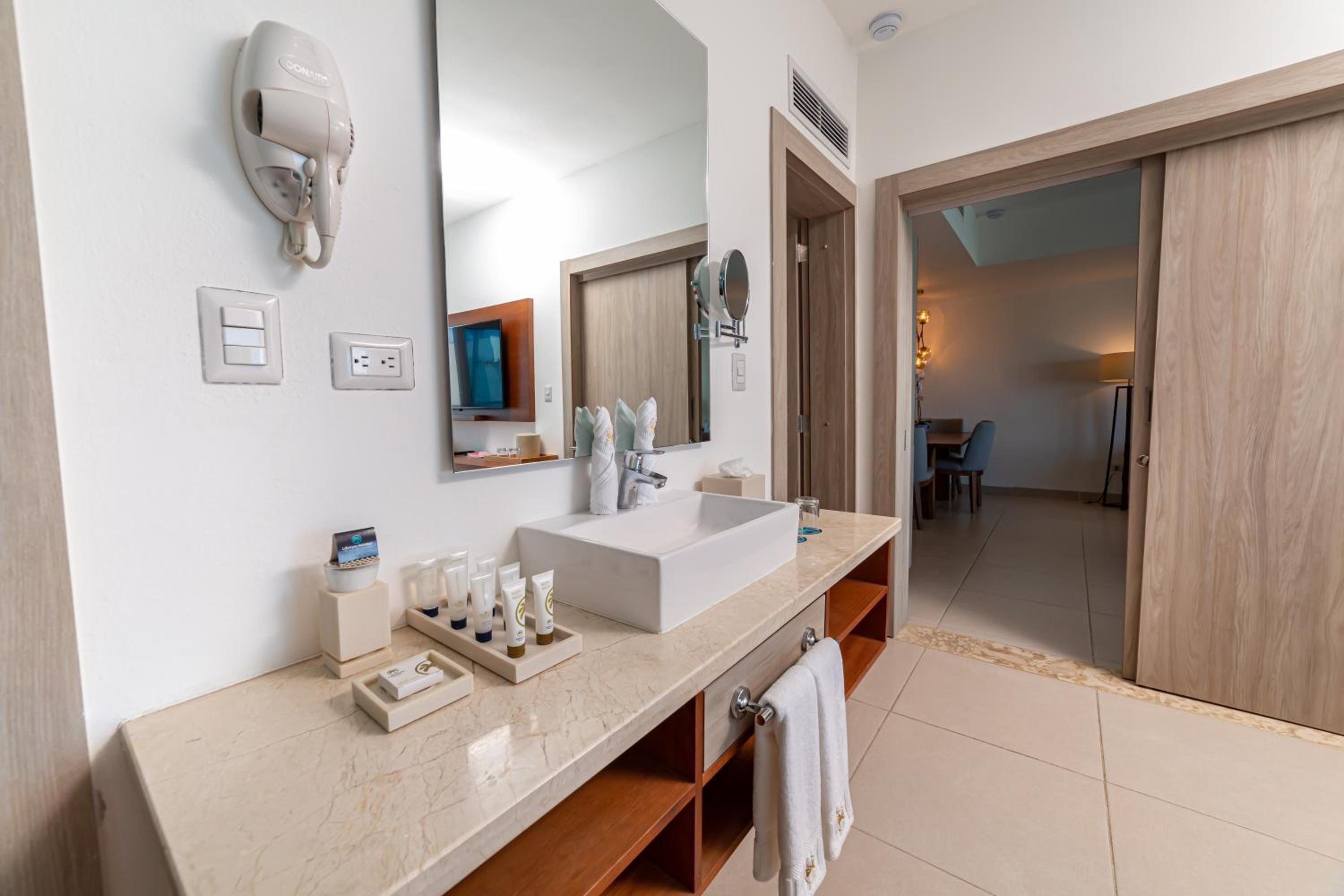 Apartment with Sea View photo 2