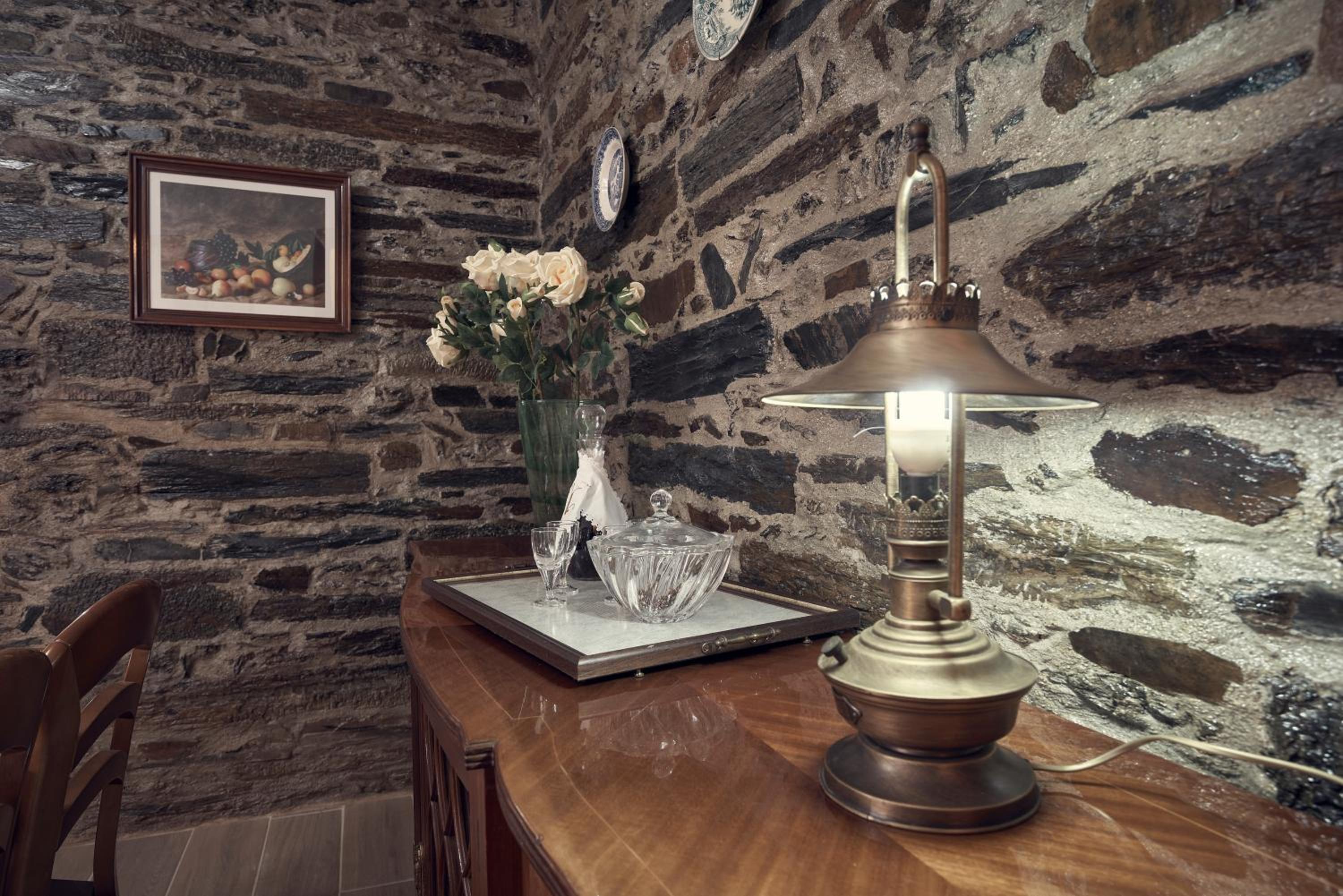 Two-Bedroom House - Photo 16