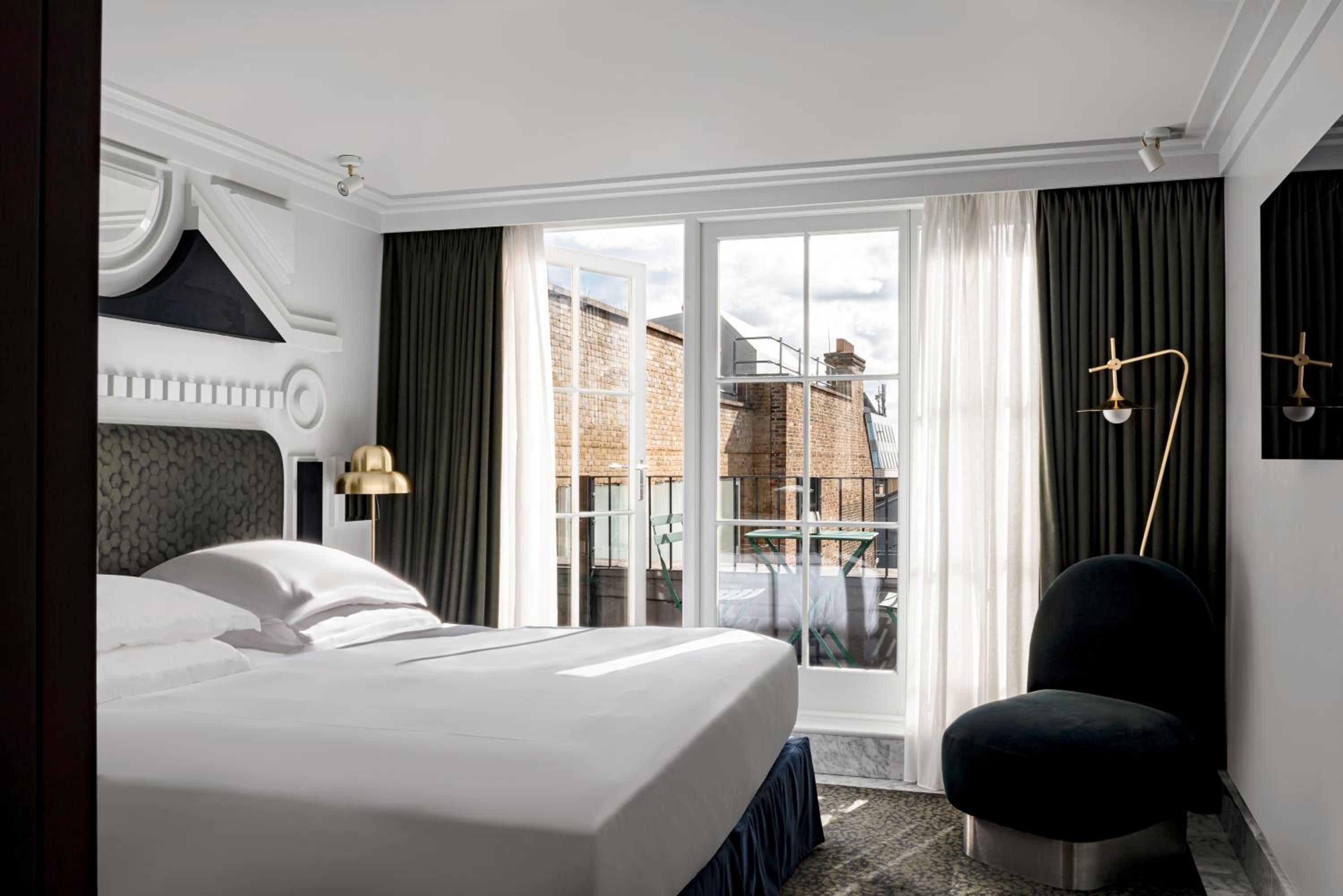 Superior King Room