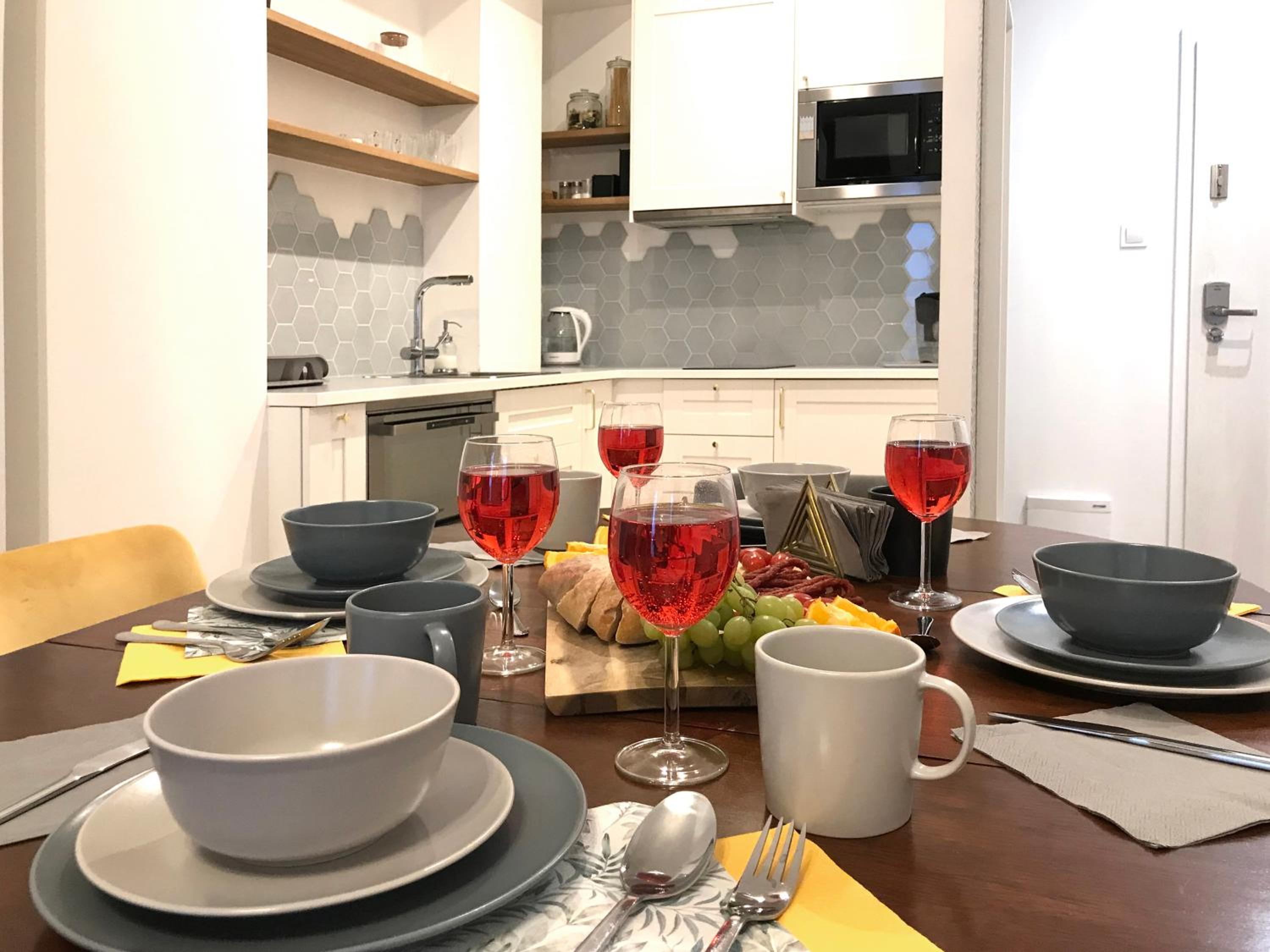 One-Bedroom Apartment - Photo 18