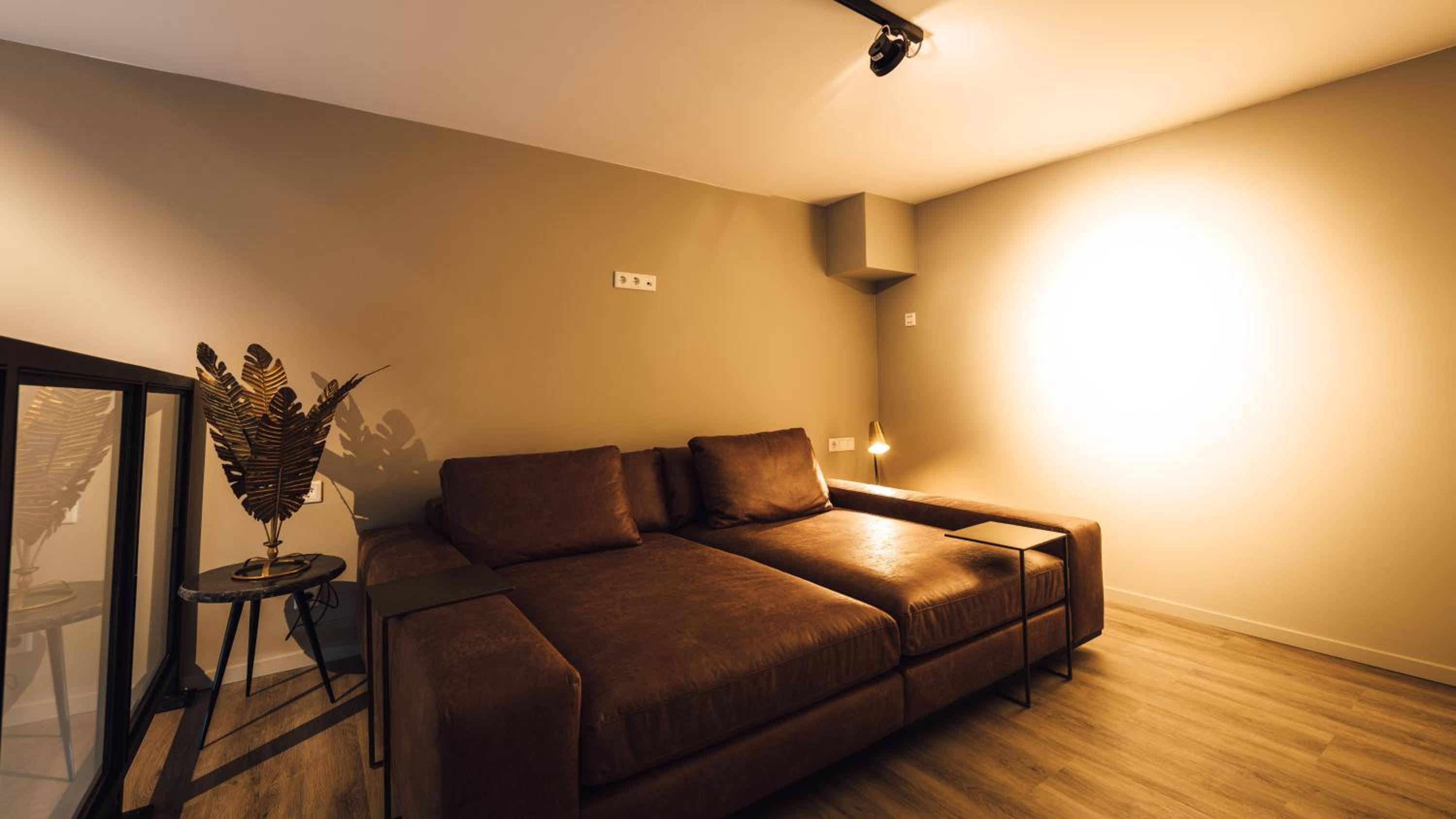 Large Twin Room - Photo 5