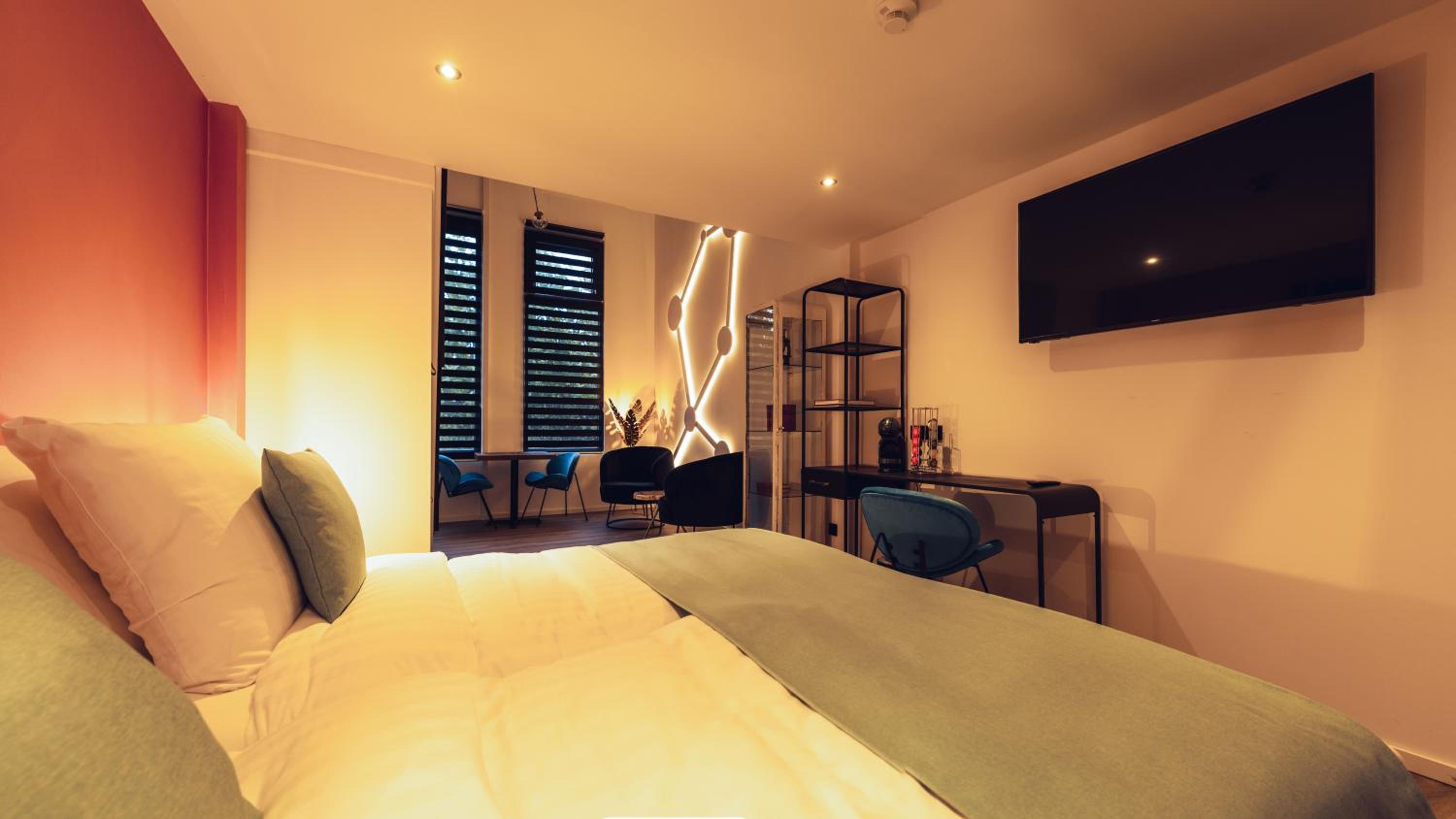 Large Twin Room