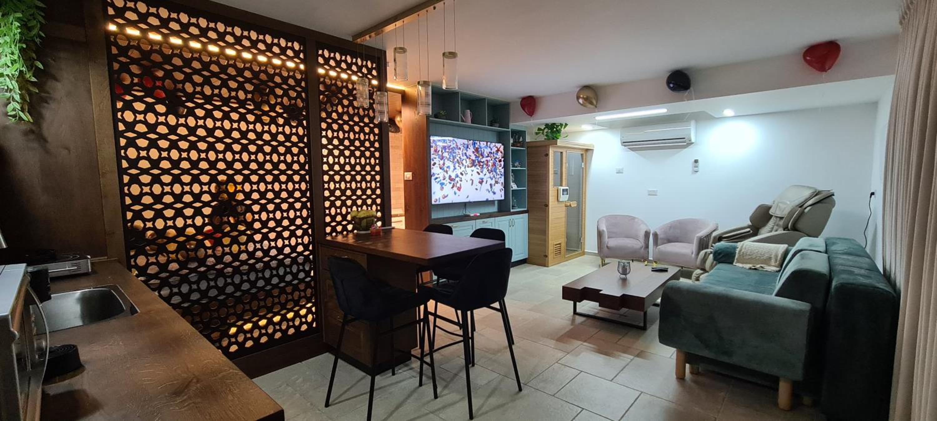One-Bedroom Apartment - Photo 35