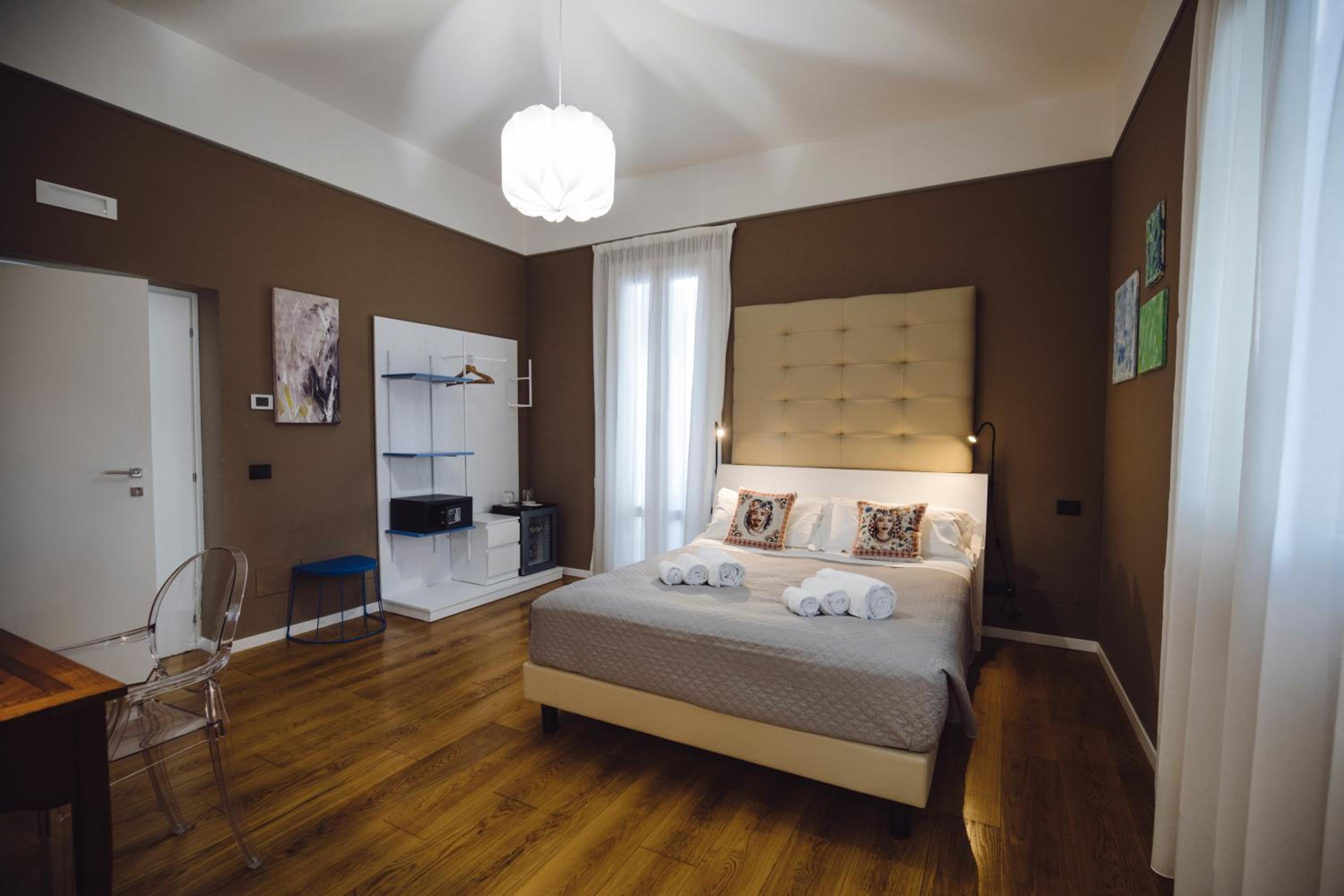 Deluxe Room - Photo 1