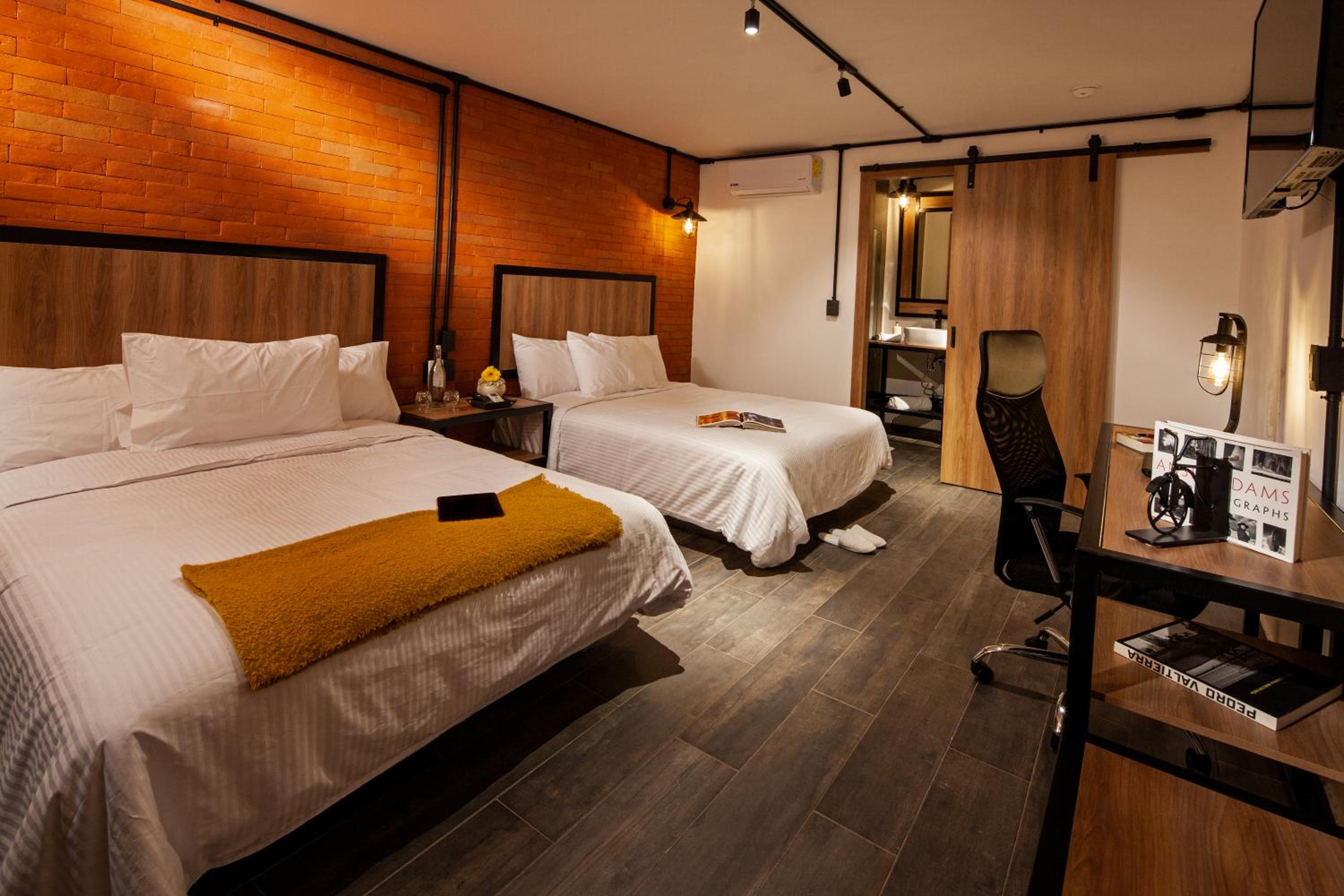 Double Room - Photo 1