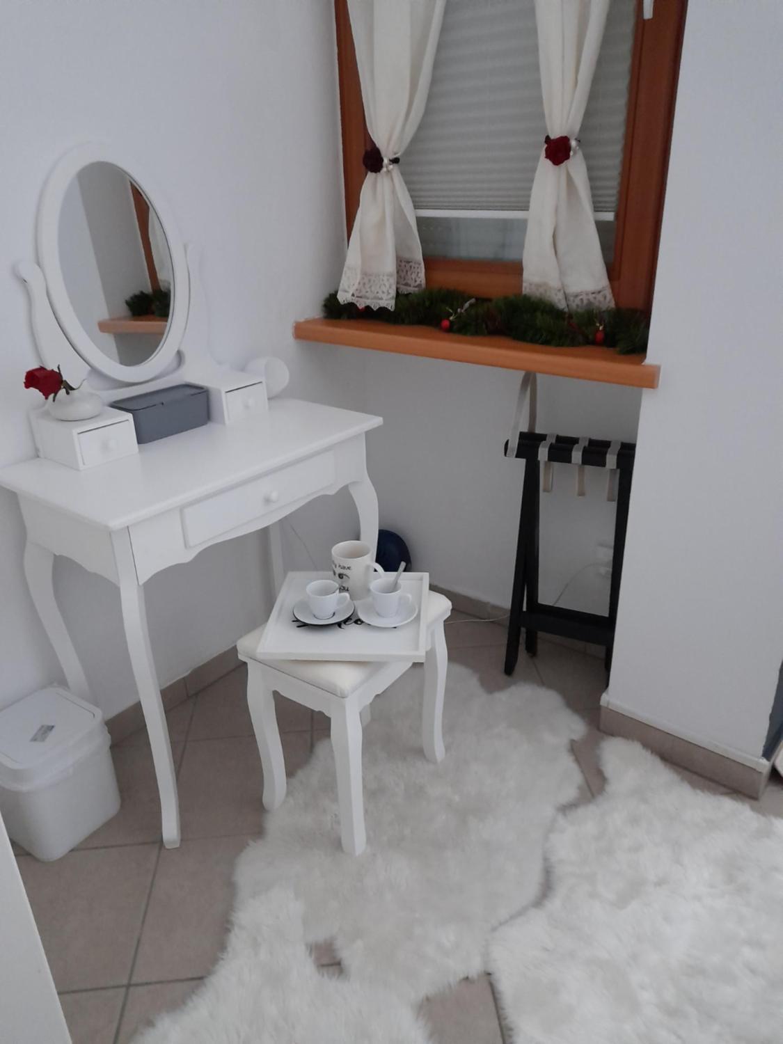 Double Room - Photo 4