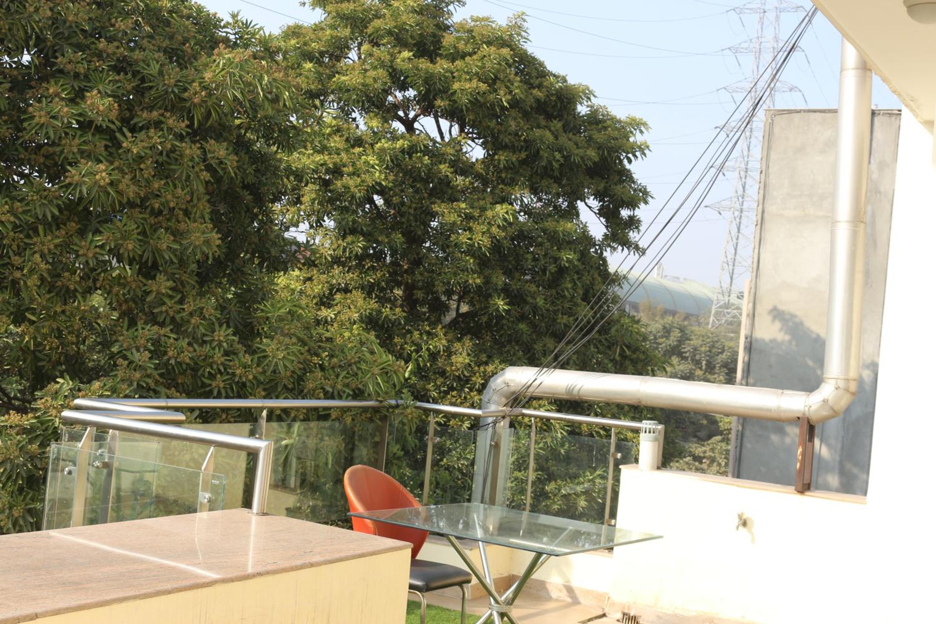 Deluxe Double Room with Balcony photo 2