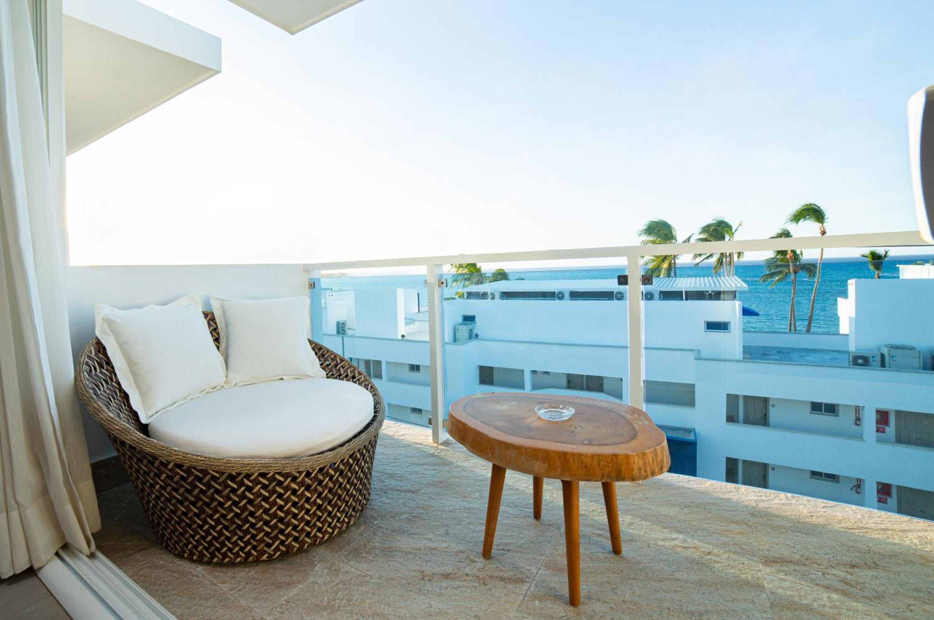 Apartment with Pool View  - Photo 2