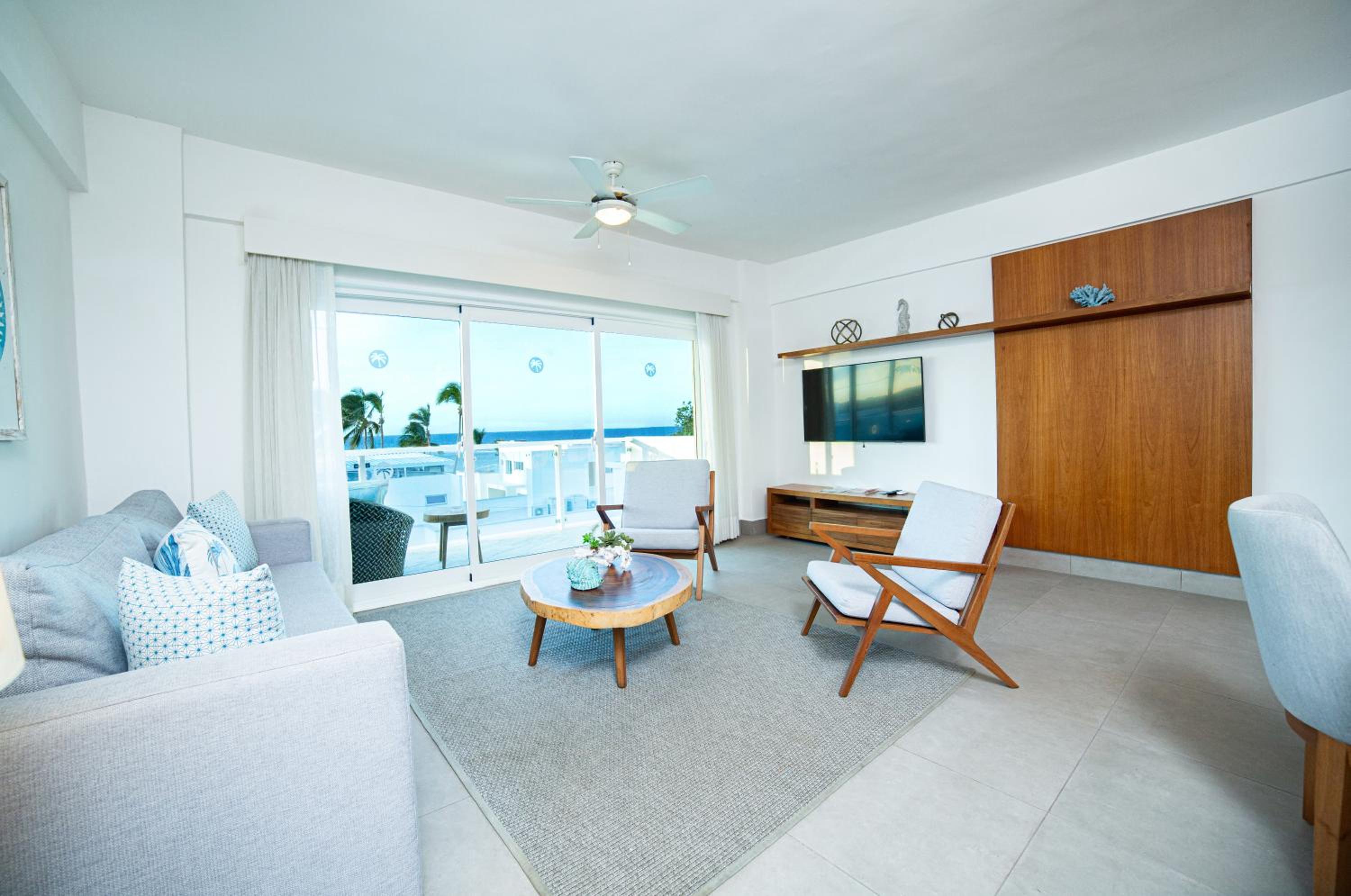 Apartment with Pool View  - Photo 7