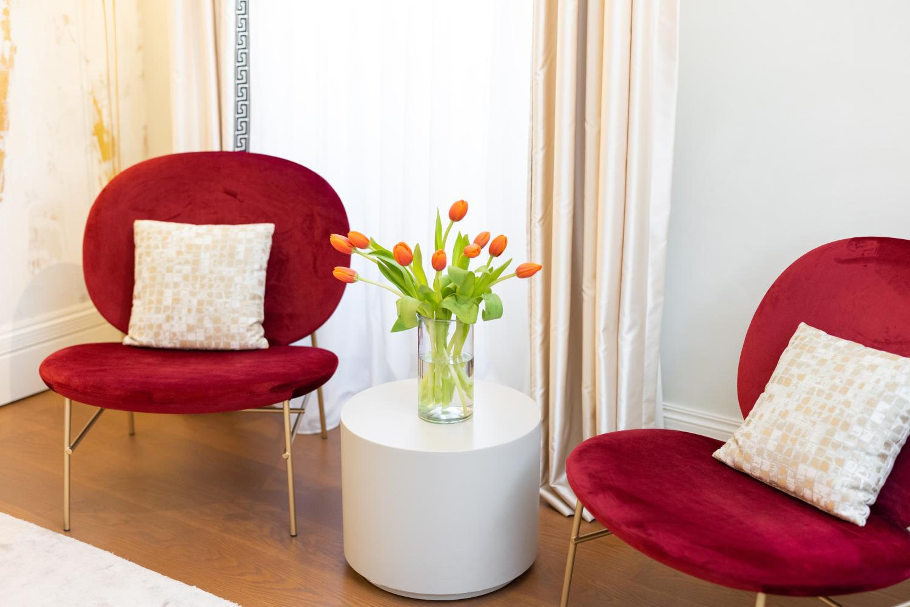 Deluxe Junior Suite - Photo 3