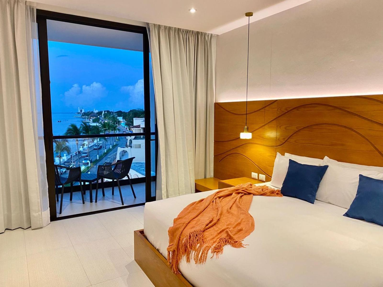 Standard King Room - Photo 1