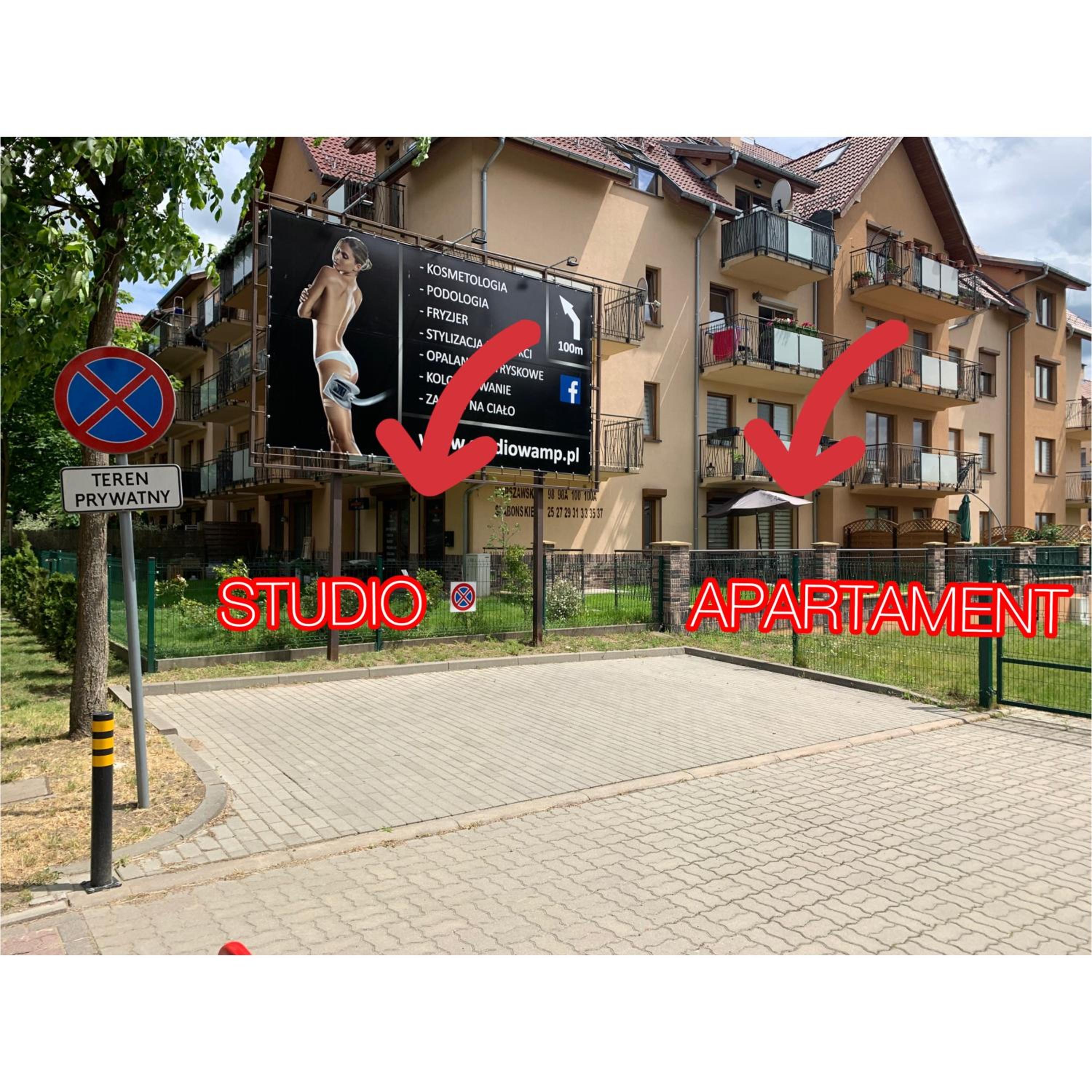 Studio - Photo 1