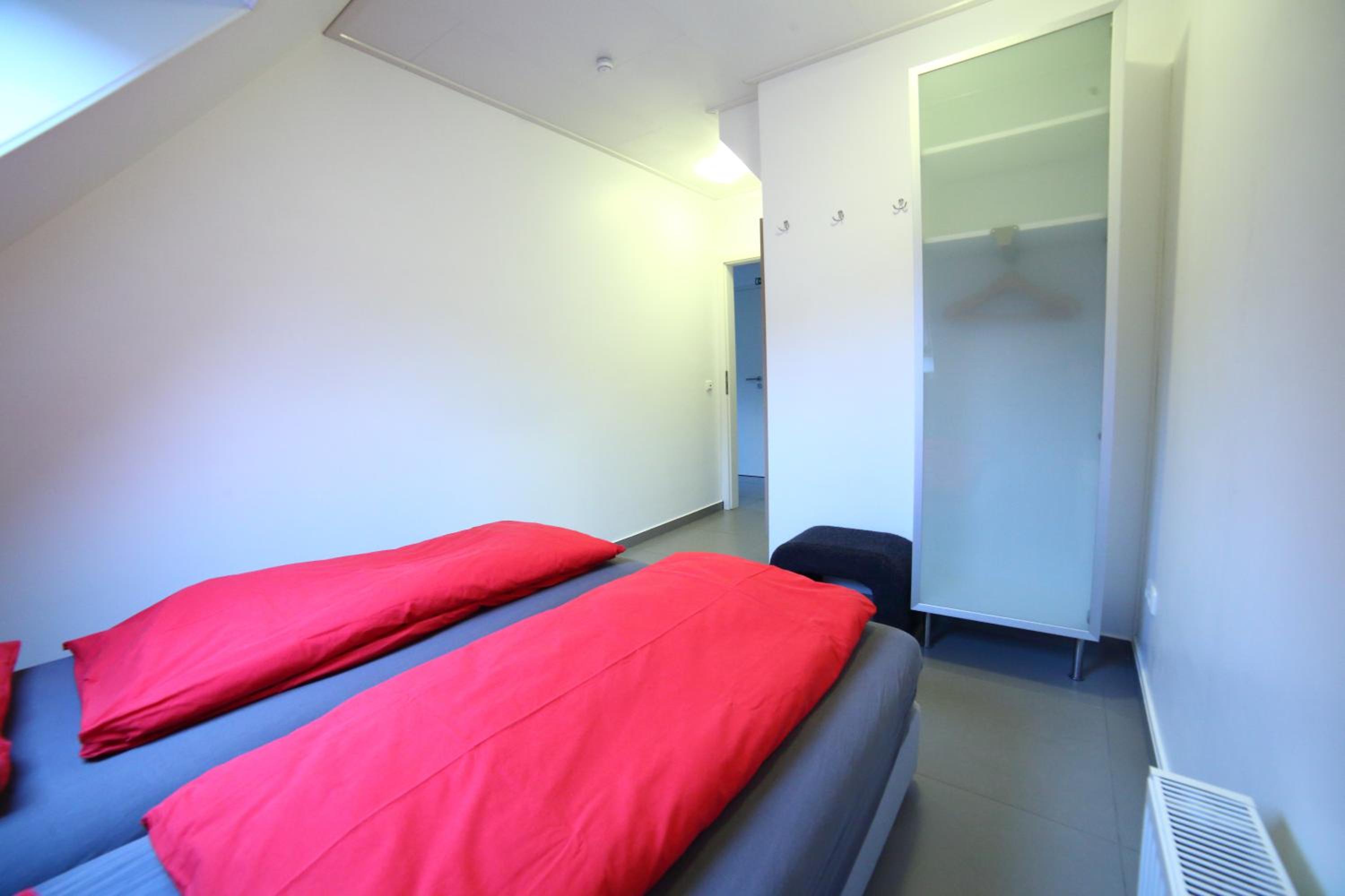 Apartment with Balcony - Photo 18