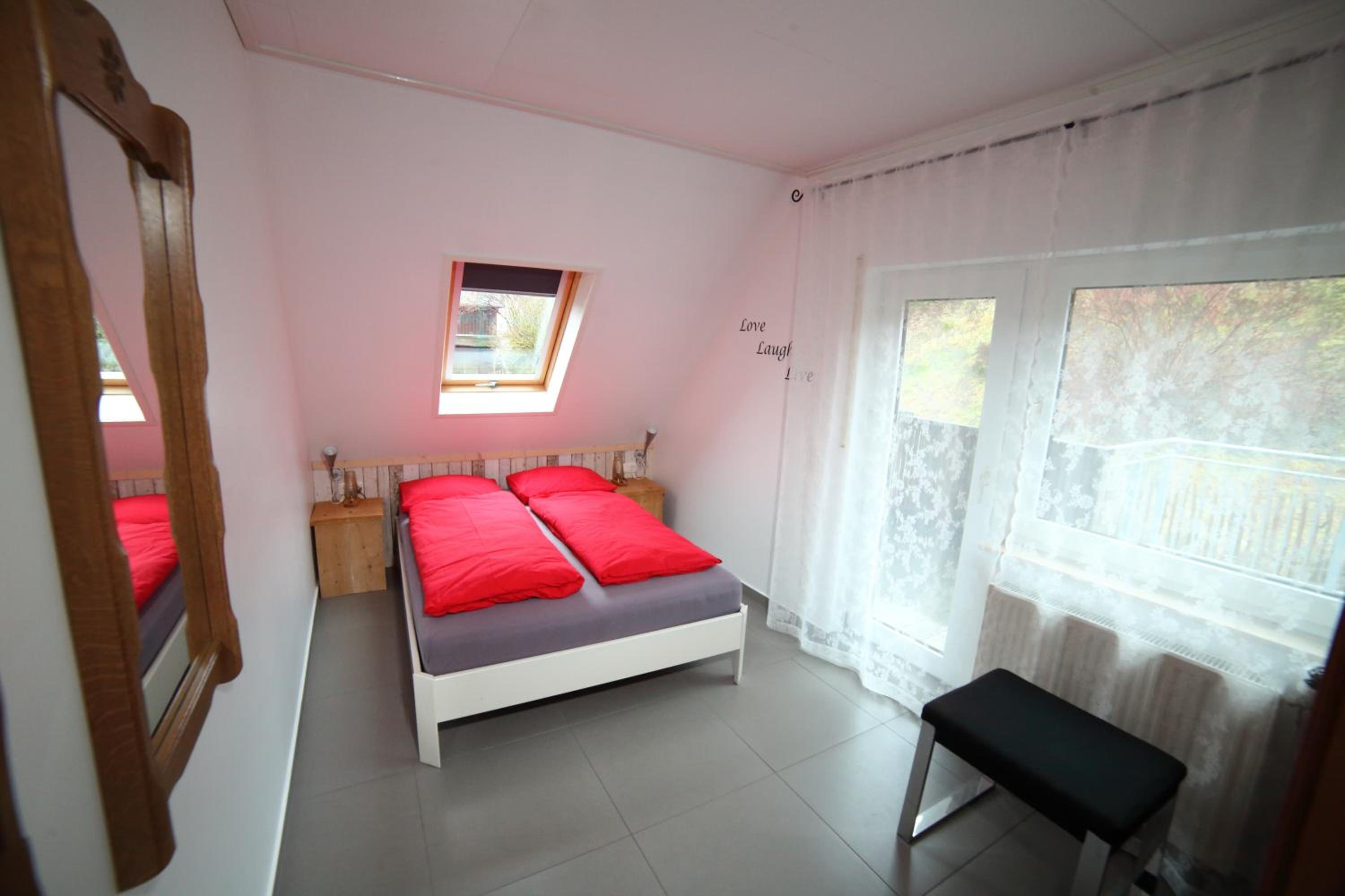 Apartment with Balcony - Photo 16