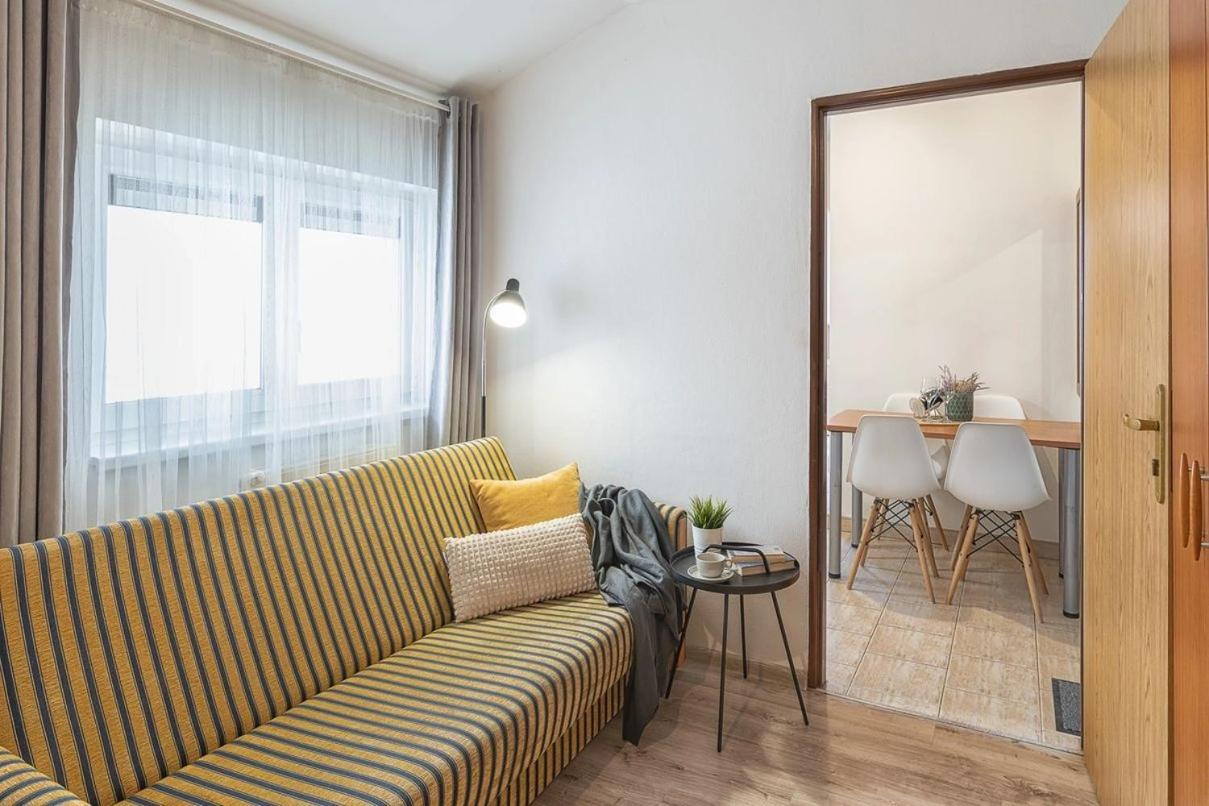Two-Bedroom Apartment - Photo 9