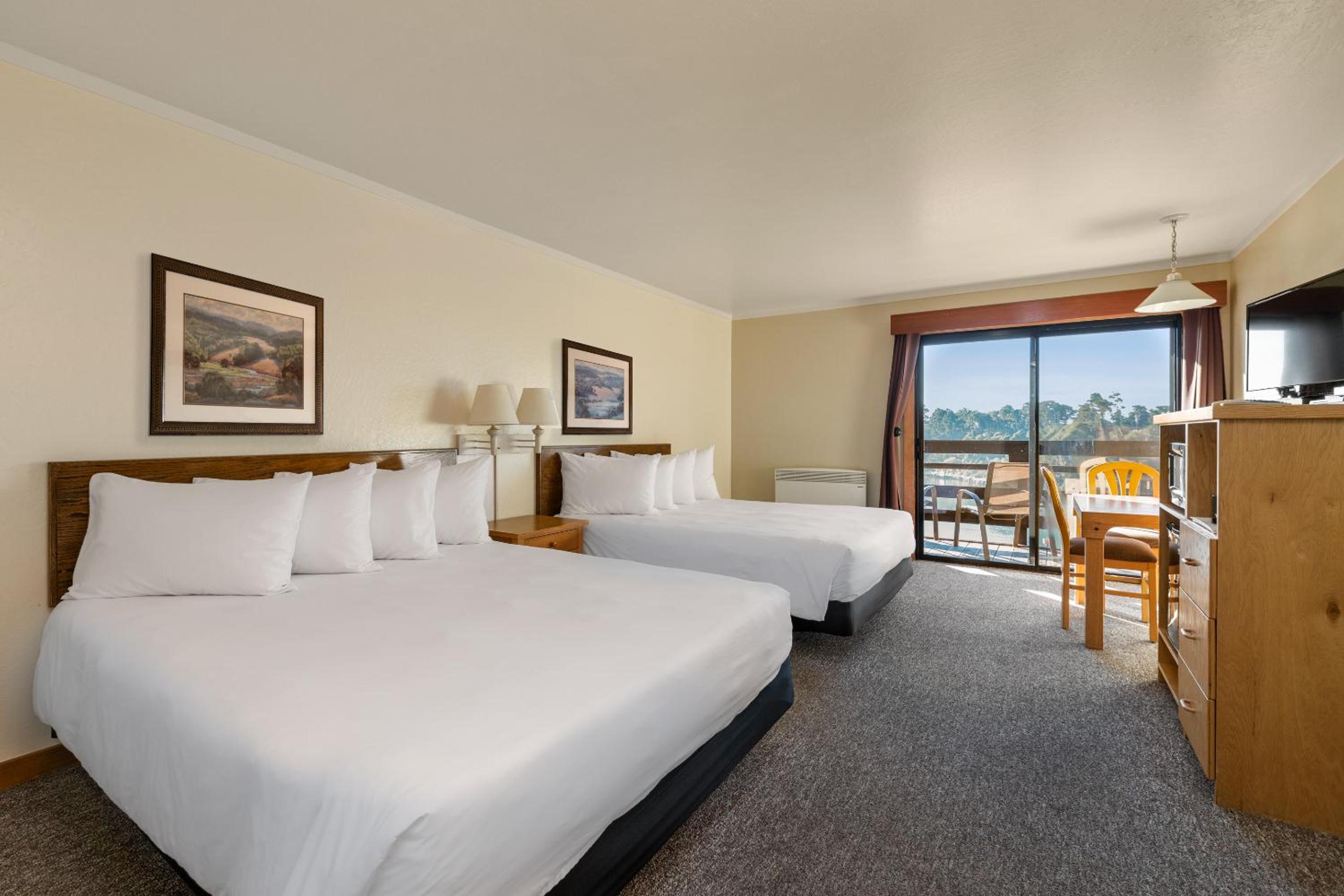 Queen Room with Harbor View