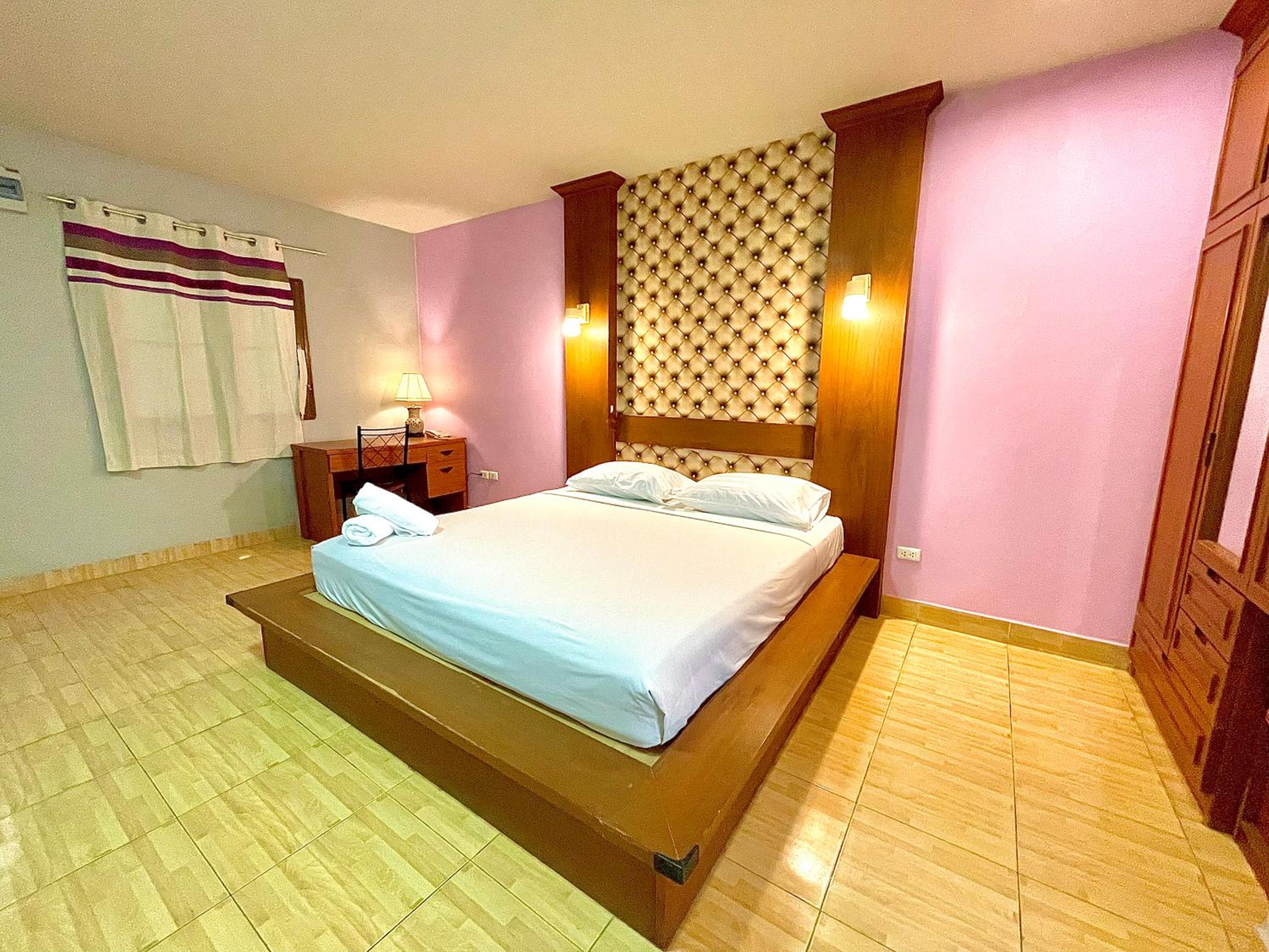 Standard Double or Twin Room - Photo 1