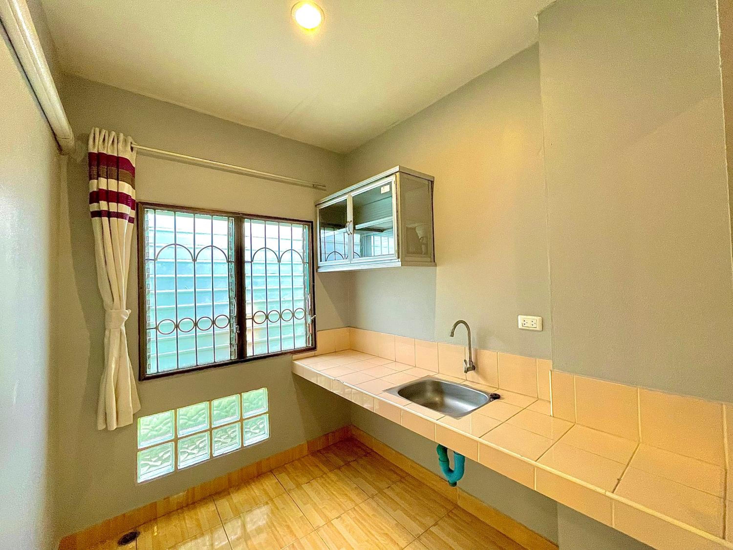Standard Double or Twin Room - Photo 15