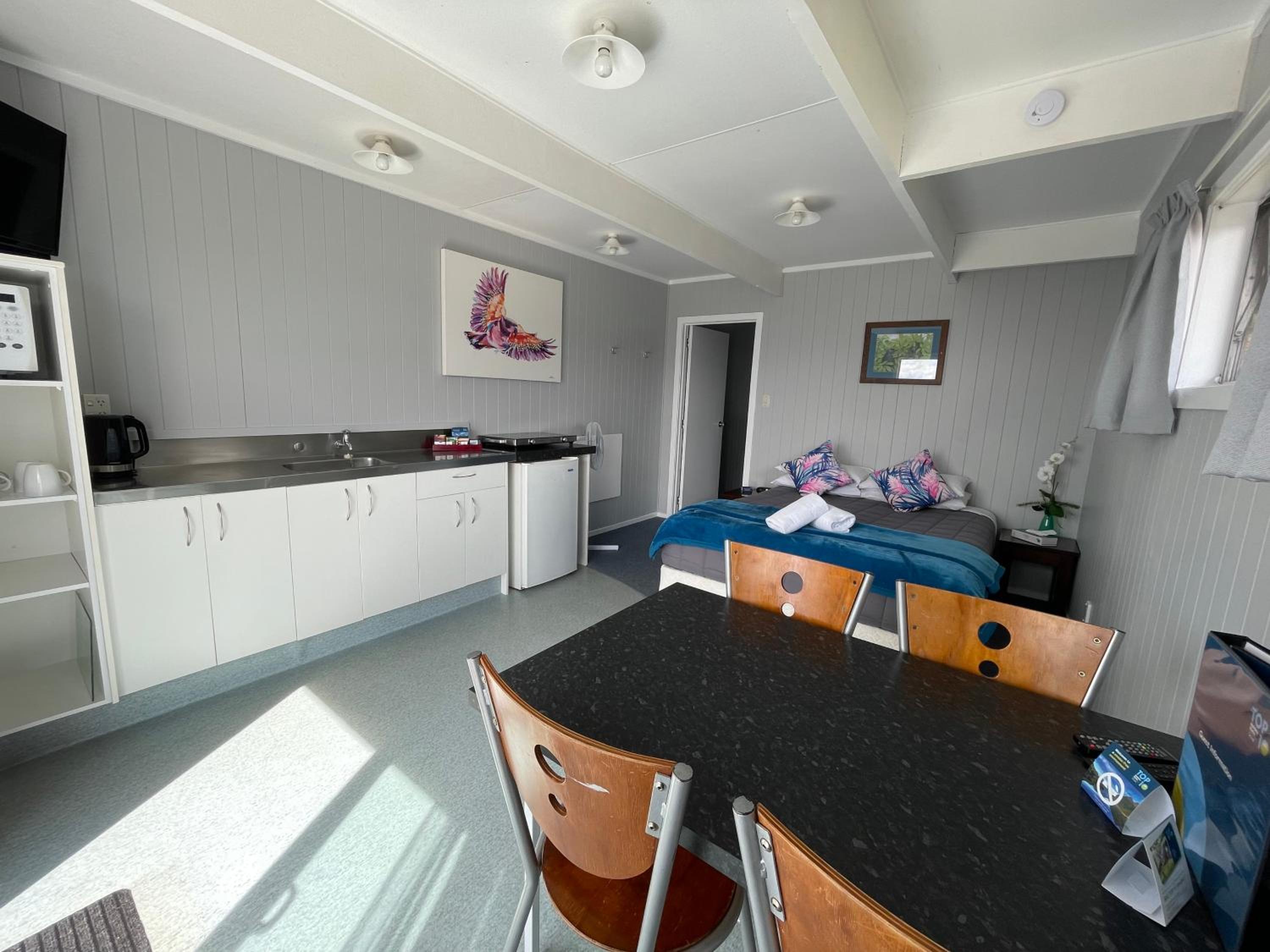 Deluxe Family Room photo 1