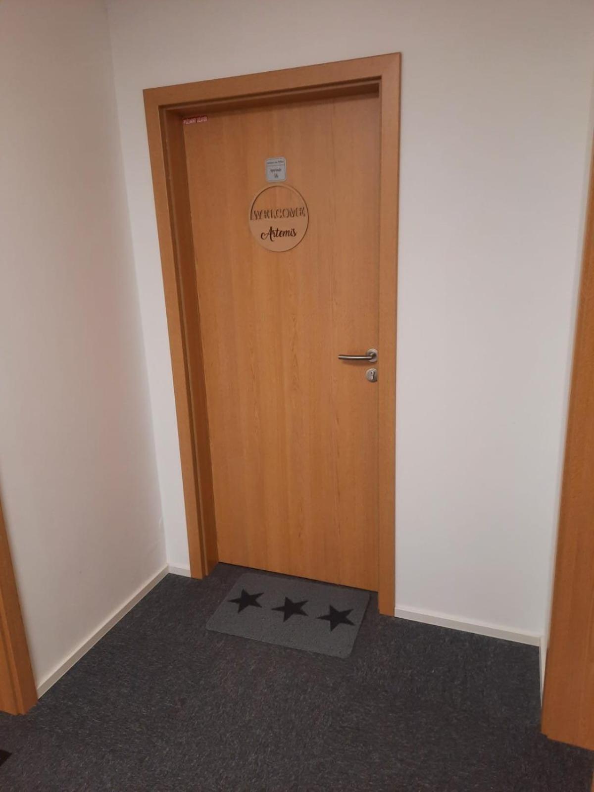 One-Bedroom Apartment - Photo 14