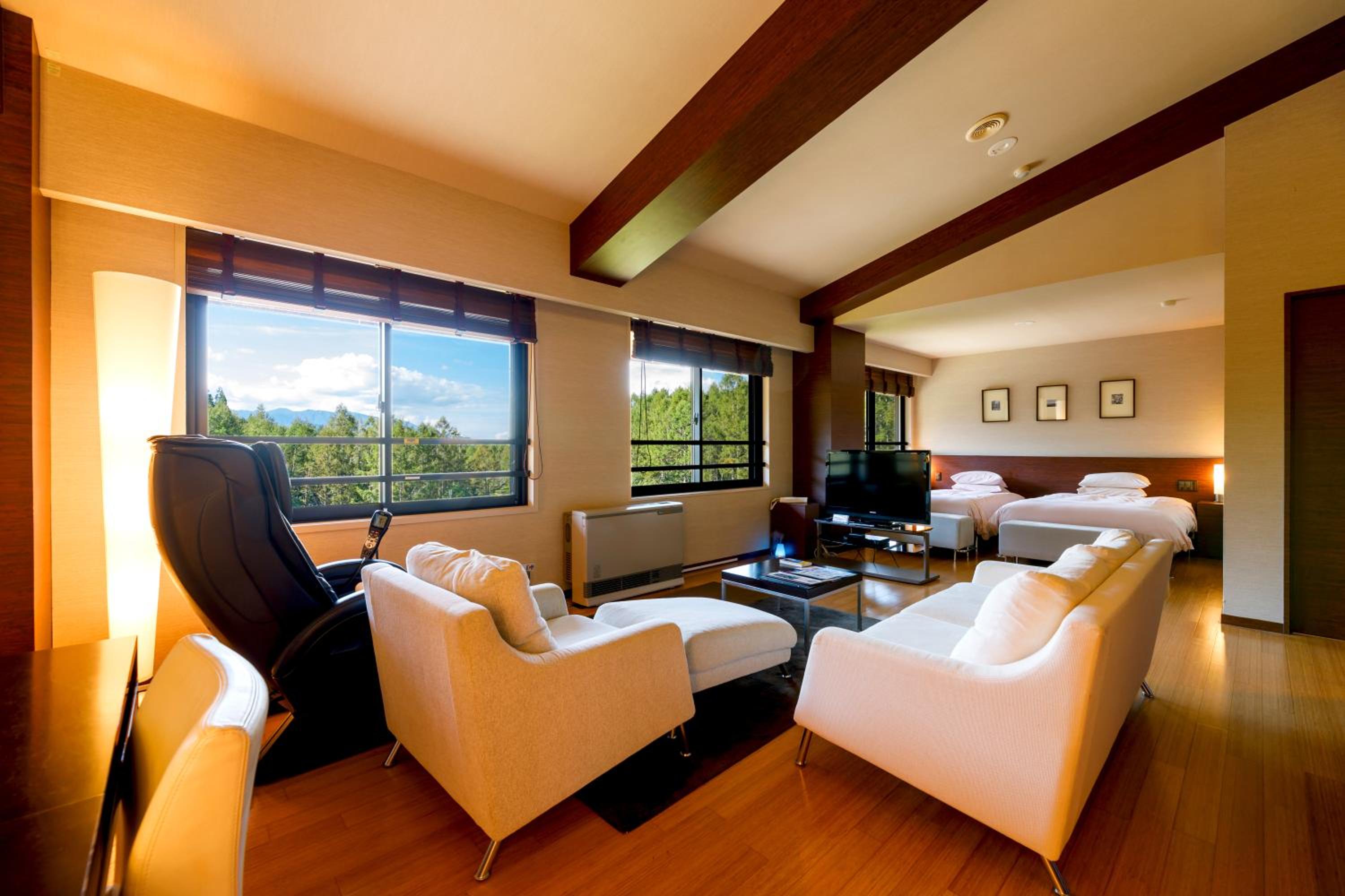 Top floor Luxury Twin Room- Non-Smoking - Photo 8