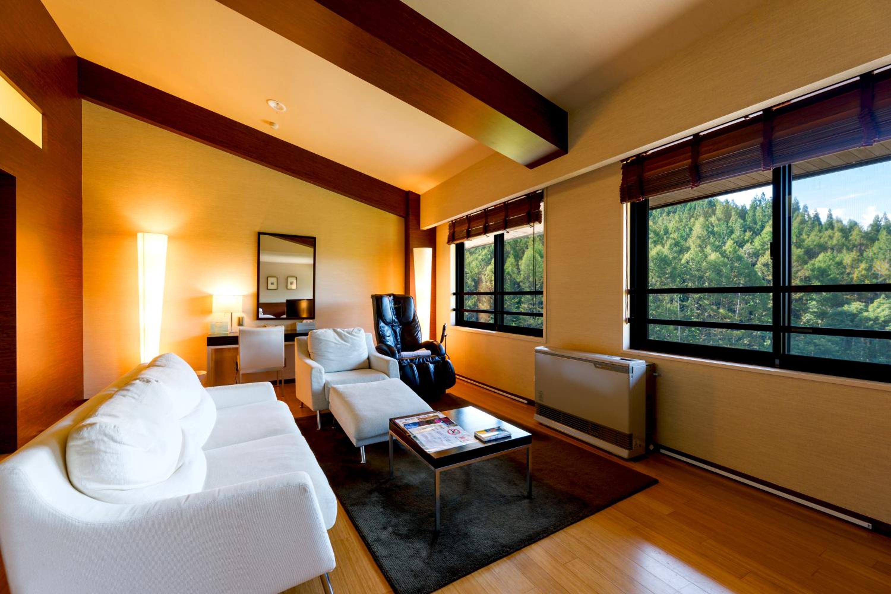 Top floor Luxury Twin Room- Non-Smoking - Photo 7