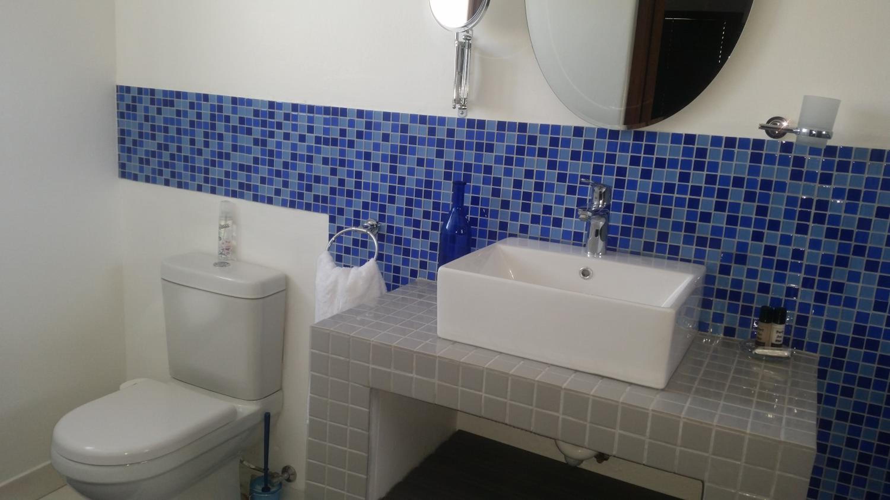 Standard Queen Room - Photo 3