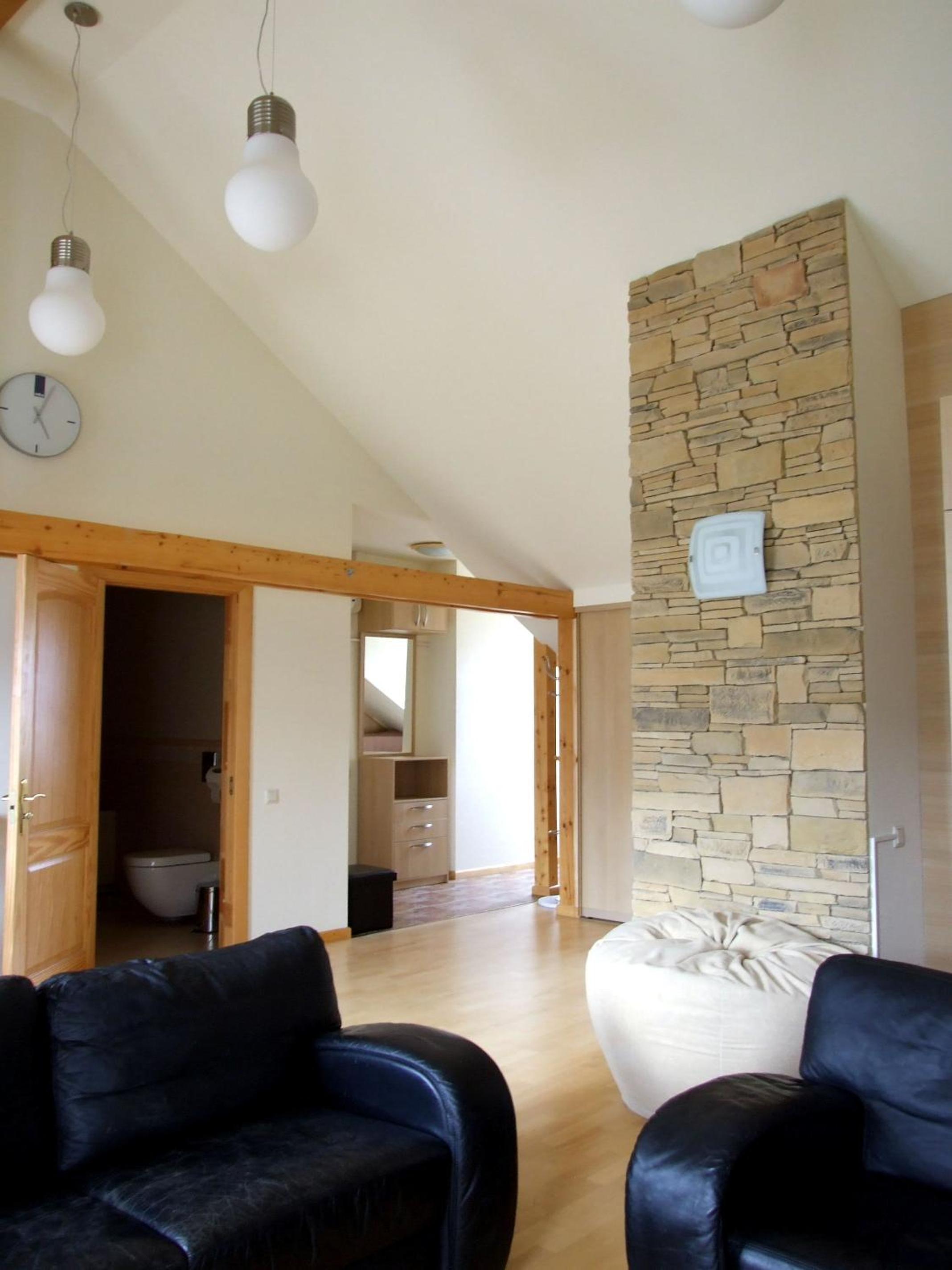 Two-Bedroom Apartment - Photo 16